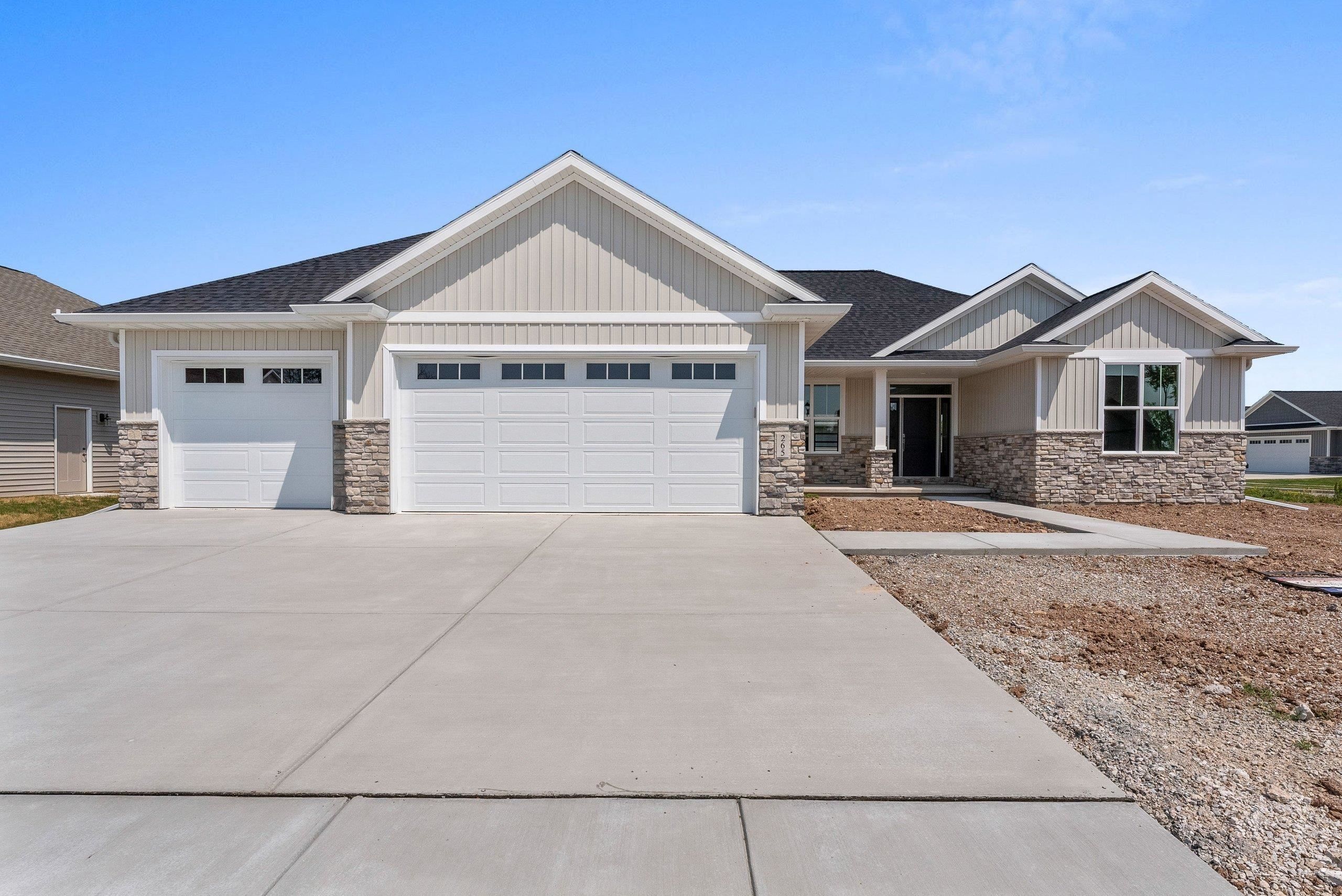 265 Rivers Edge Drive. Kimberly, WI 54136