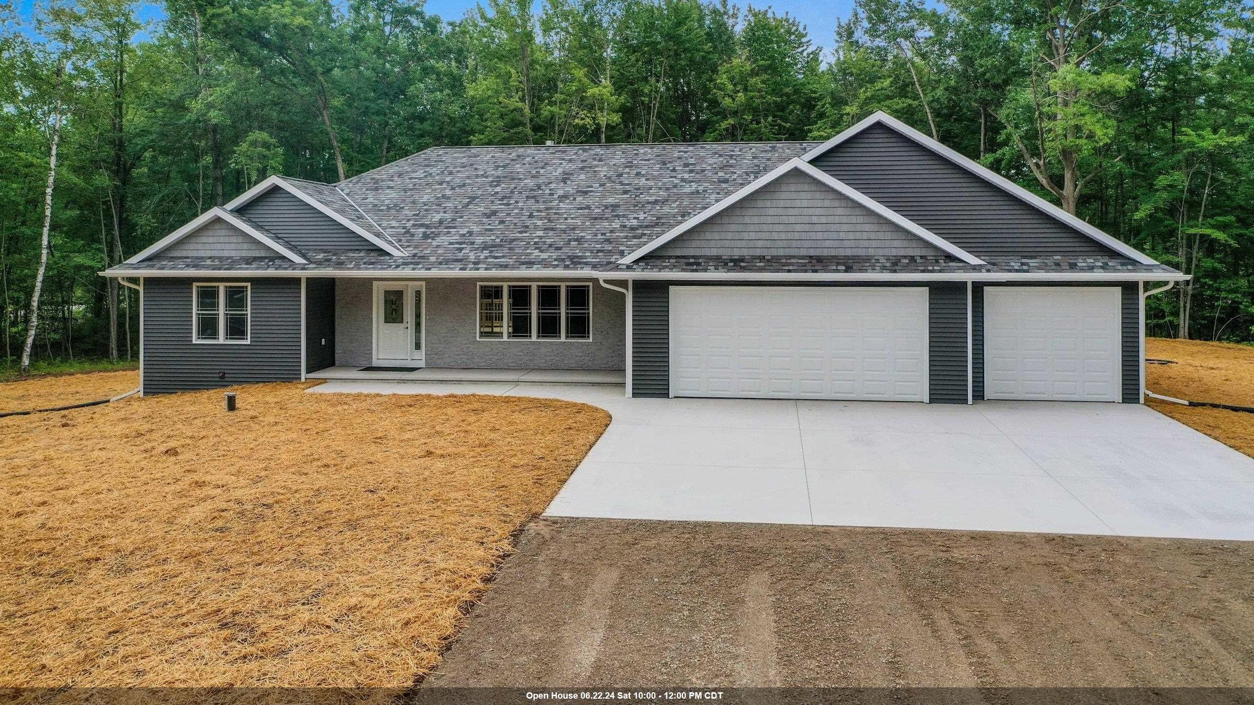 6123 Hedgewood Court. Abrams, WI 54101