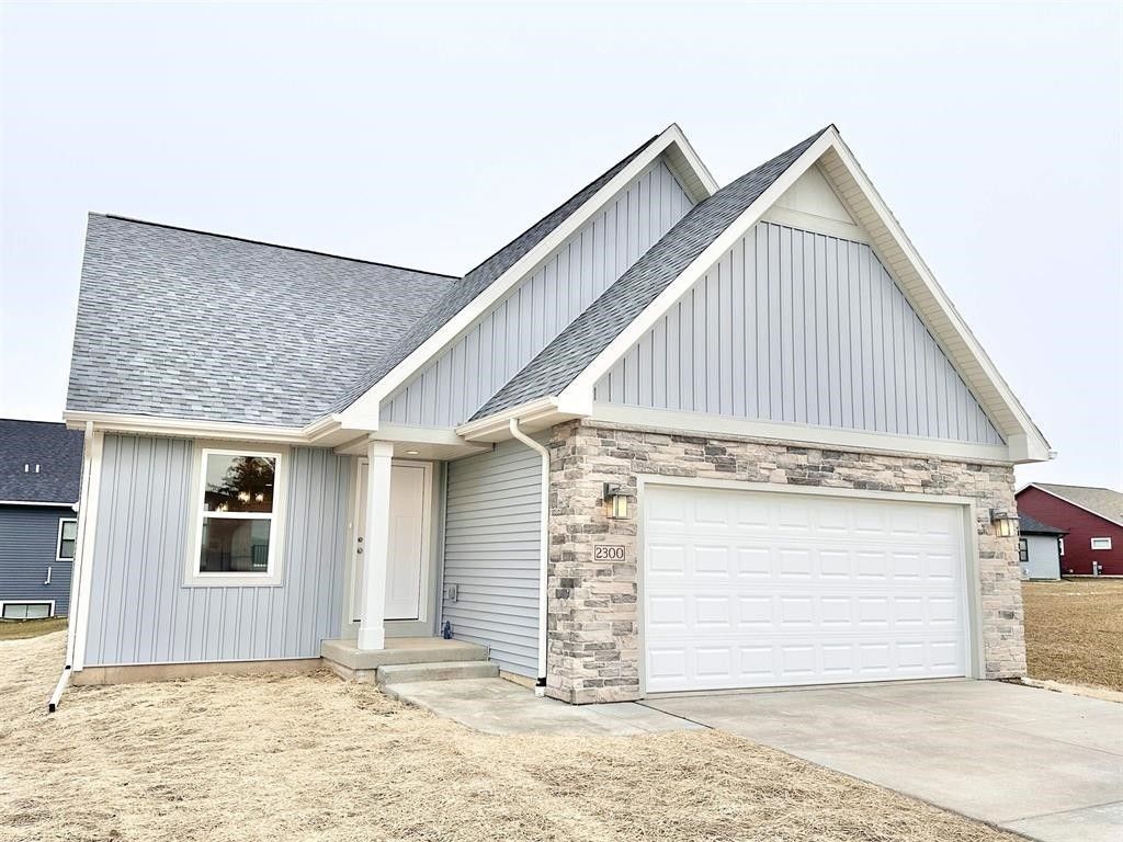 371 Orchid Avenue. Stoughton, WI 53589