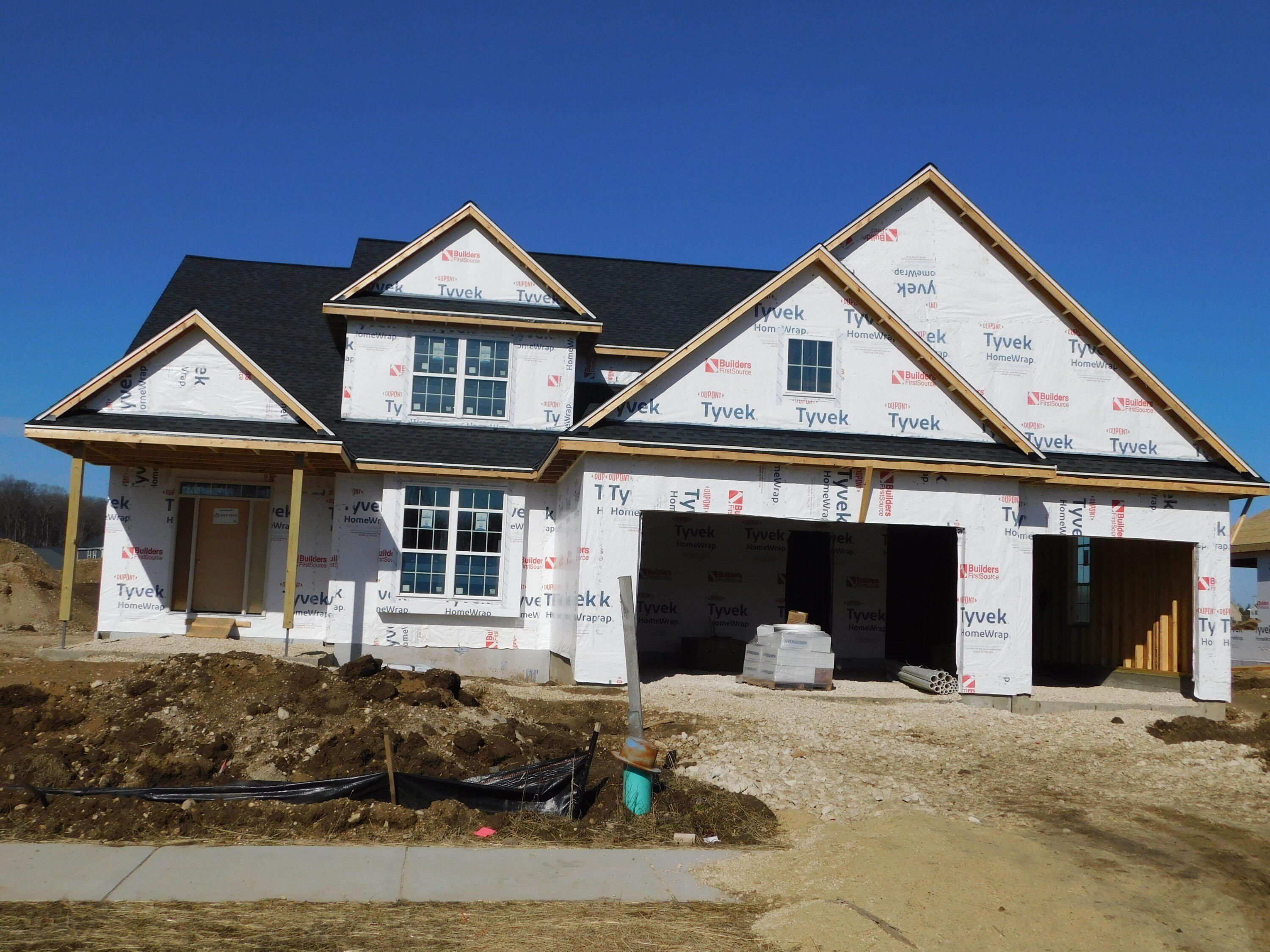 221 Candleberry Ln. Grafton, WI 53024