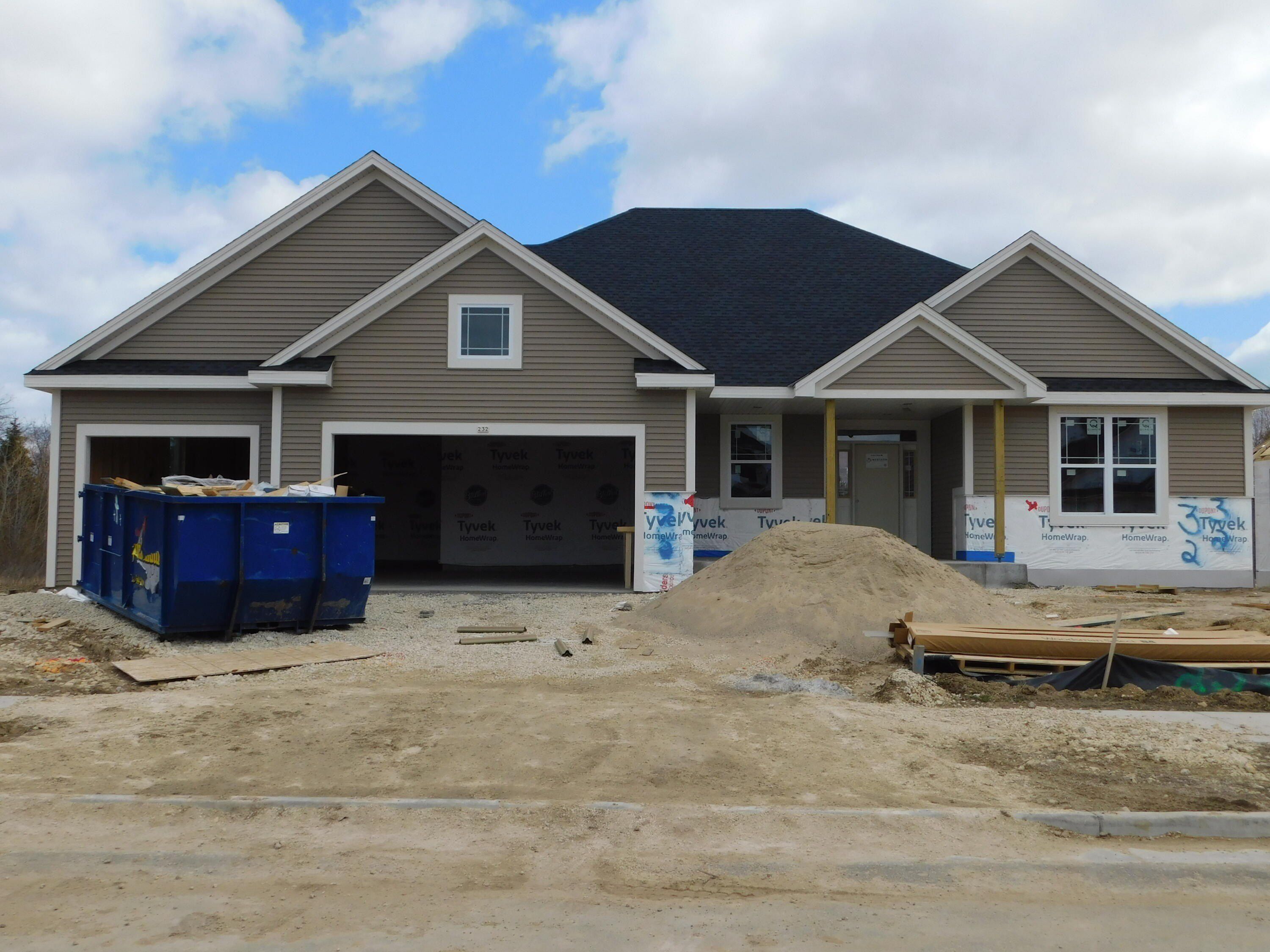 232 Candleberry Ln. Grafton, WI 53024