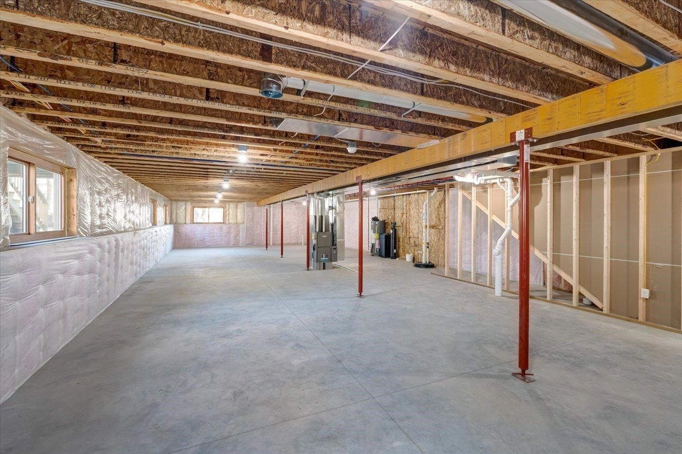 425 Mourning Dove Court. Arena, WI 53503