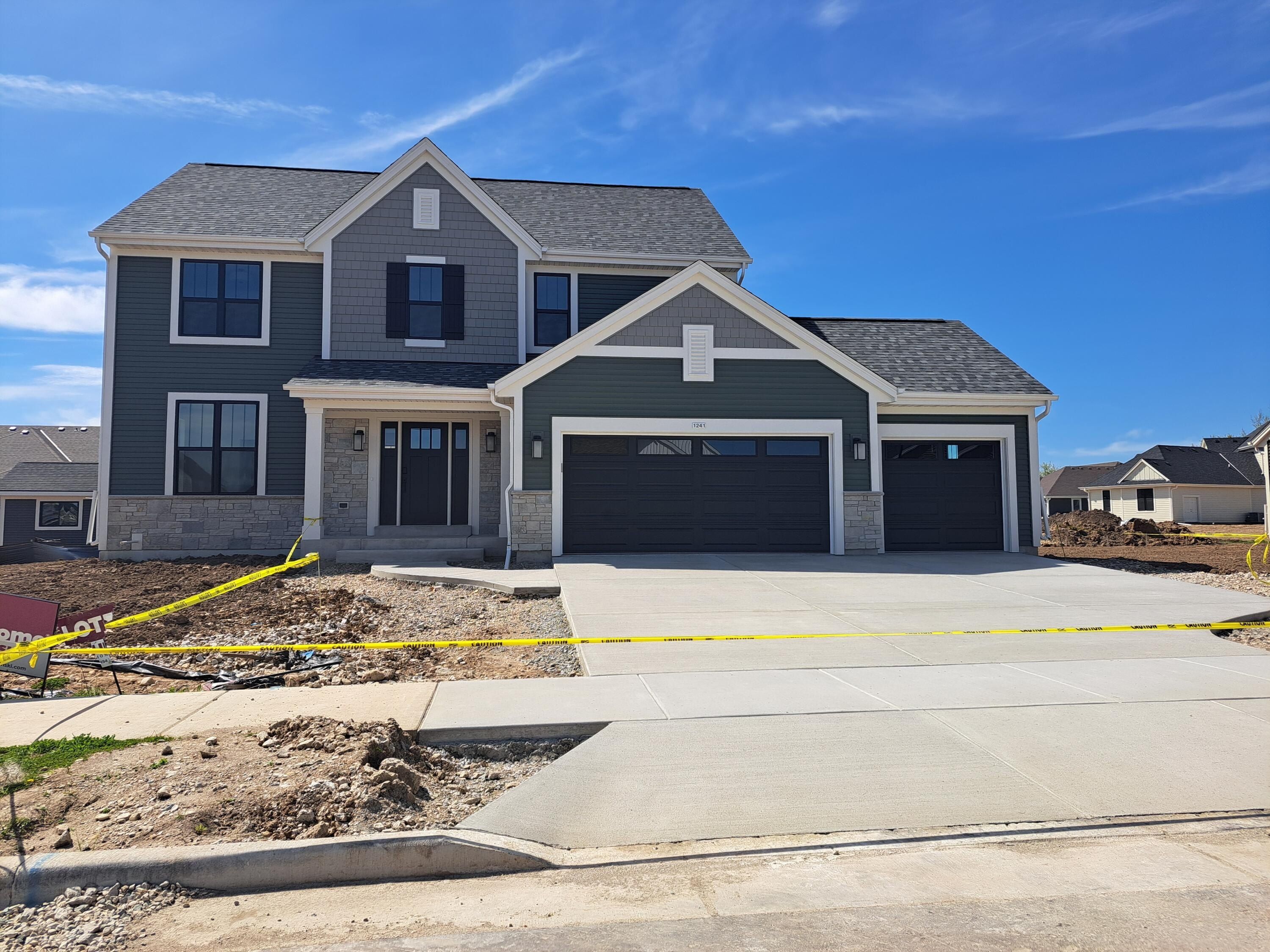 1241 Green Tree Dr. Oconomowoc, WI 53066