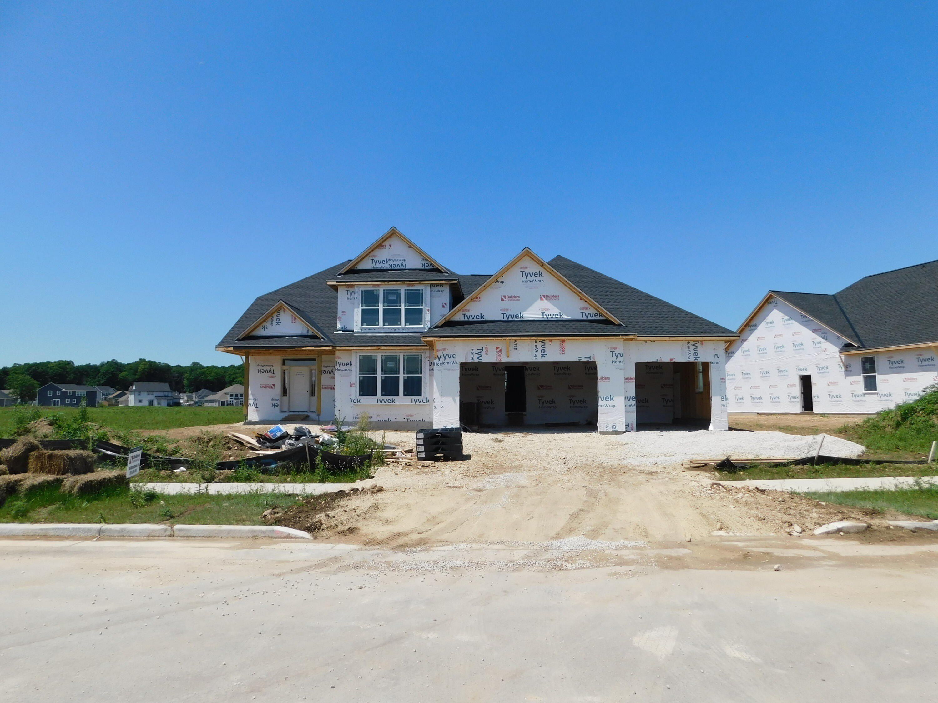 257 Candleberry Ln. Grafton, WI 53024