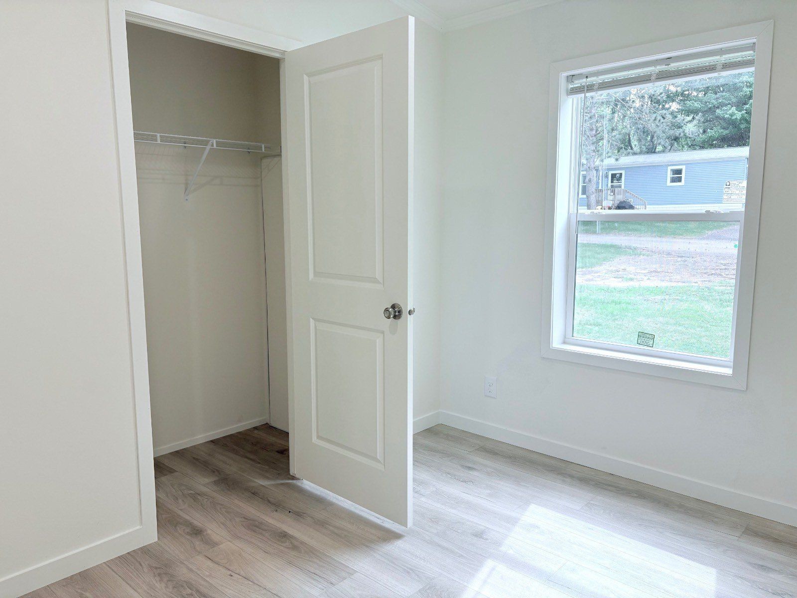 402 Lilly Ln. Altoona, WI 54720