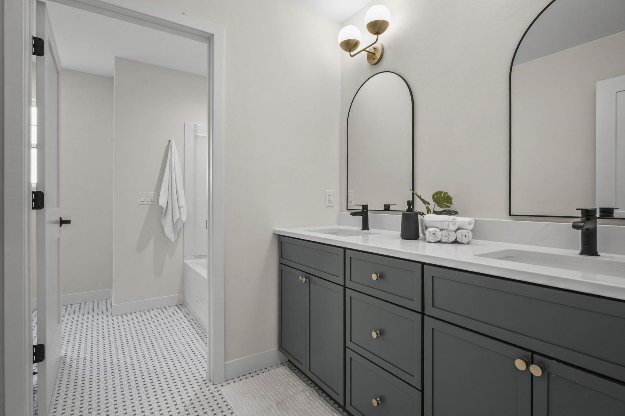 826 Capitol Drive. Dane, WI 53529