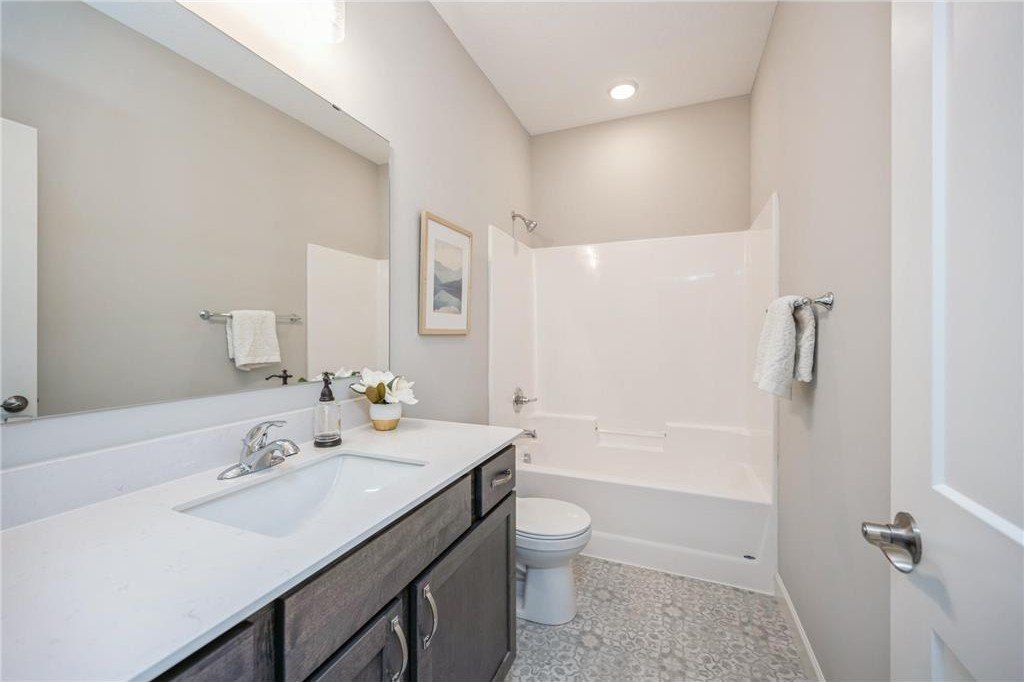 1501 Raccoon Lane. New Richmond, WI 54017