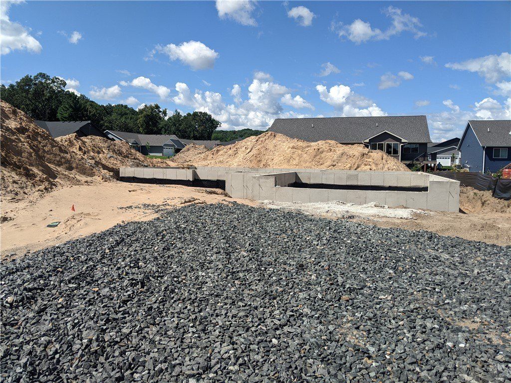 780 Kayson Place. Altoona, WI 54720