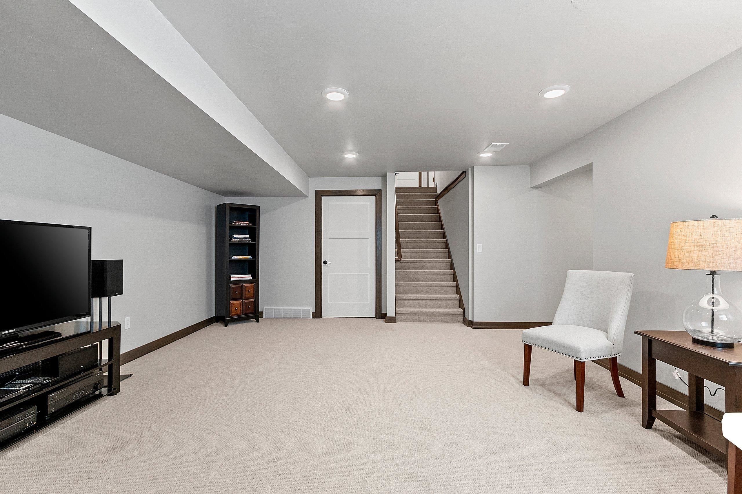 1611 N Honeysuckle Circle. De Pere, WI 54115