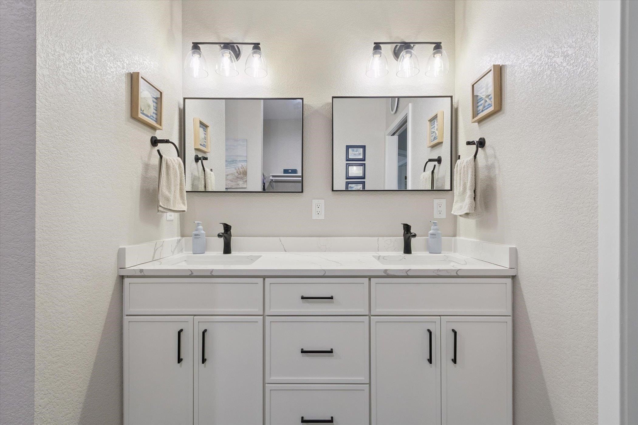 3811 Tanglewood Place. Janesville, WI 53546