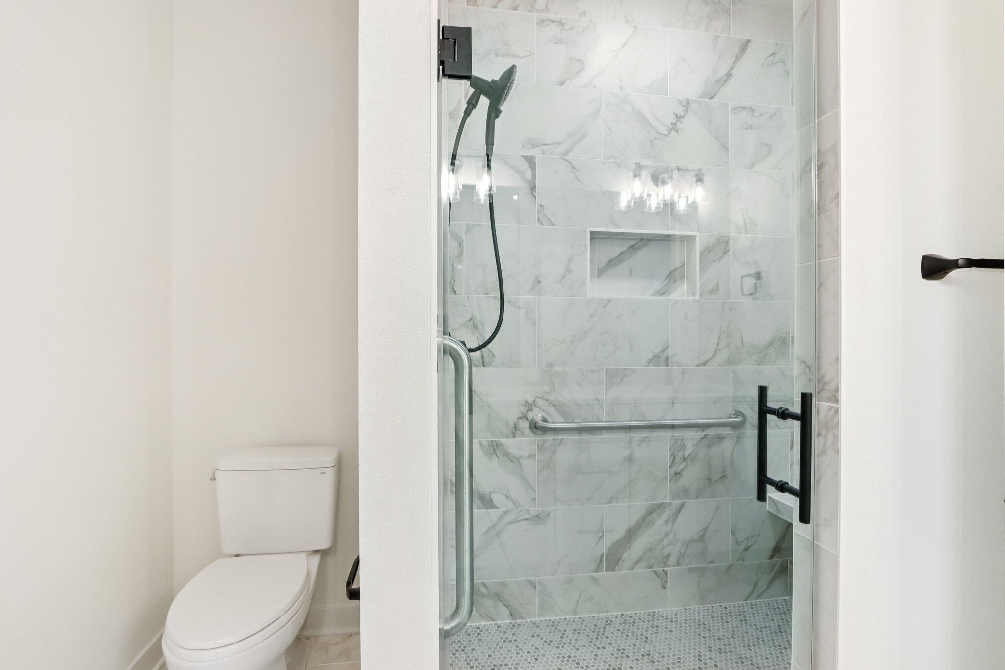 2127 Bluestem Dr. Waukesha, WI 53189