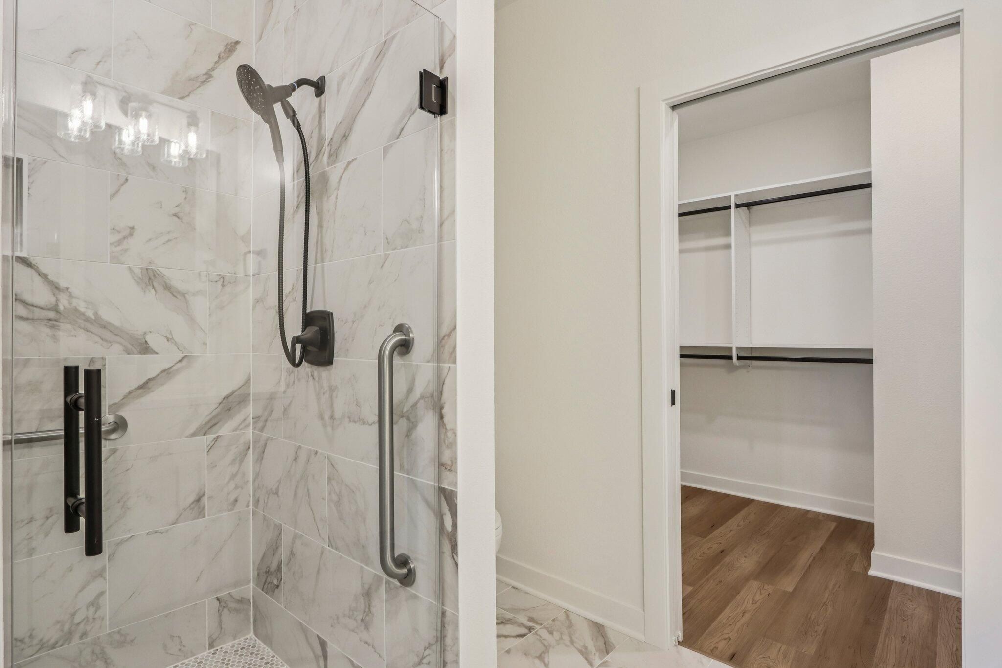 2108 Bluestem Dr. Waukesha, WI 53189