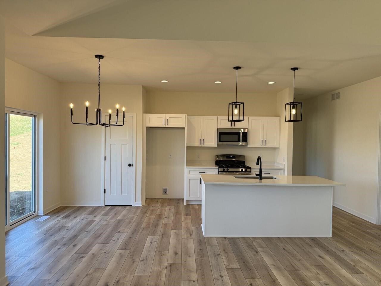 102 Chestnut Court. Theresa, WI 53091