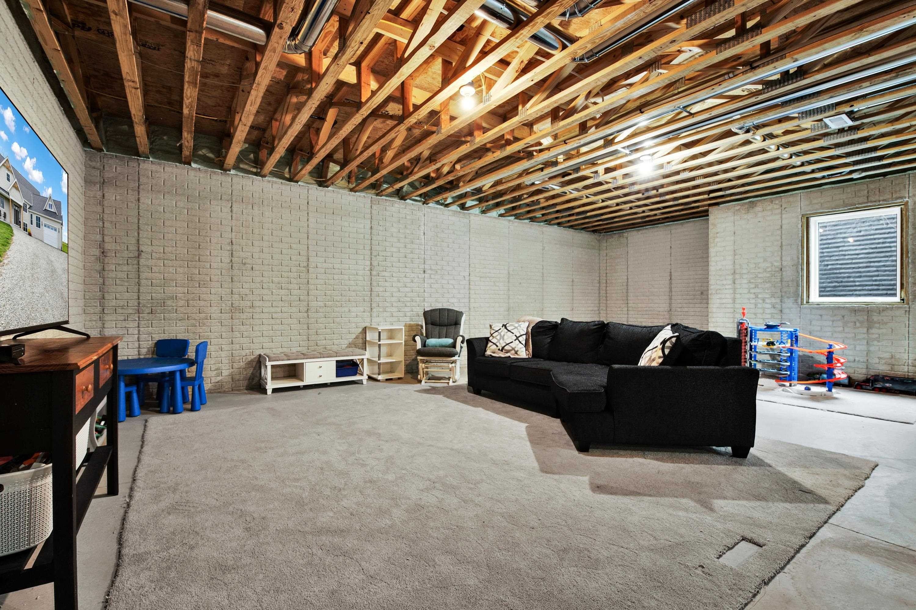 N4550 County Road Dj. Juneau, WI 53039