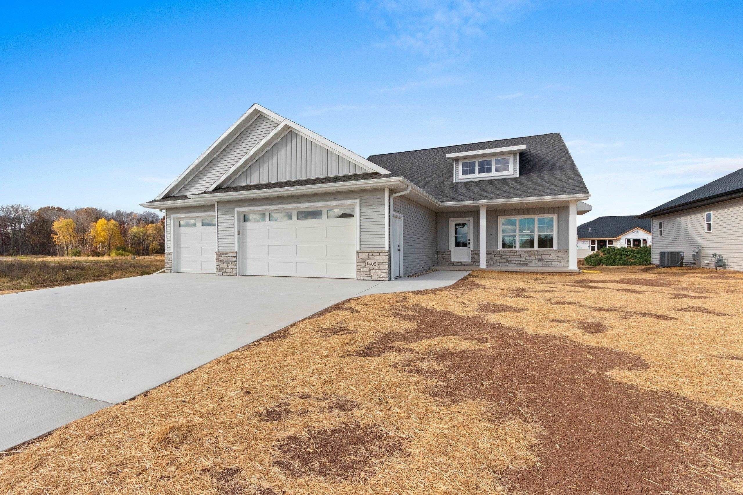 1405 Crossroads Drive. De Pere, WI 54115