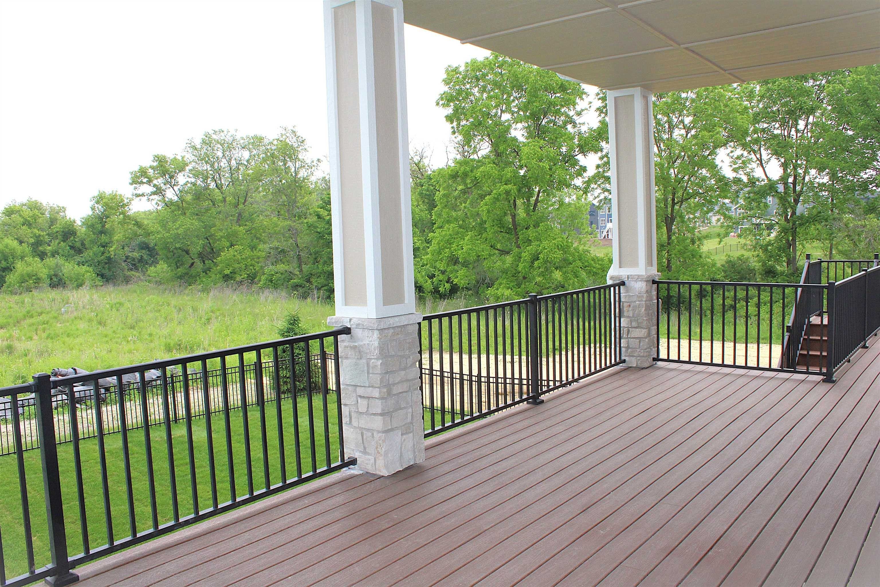 1306 Moll Drive. Waunakee, WI 53597