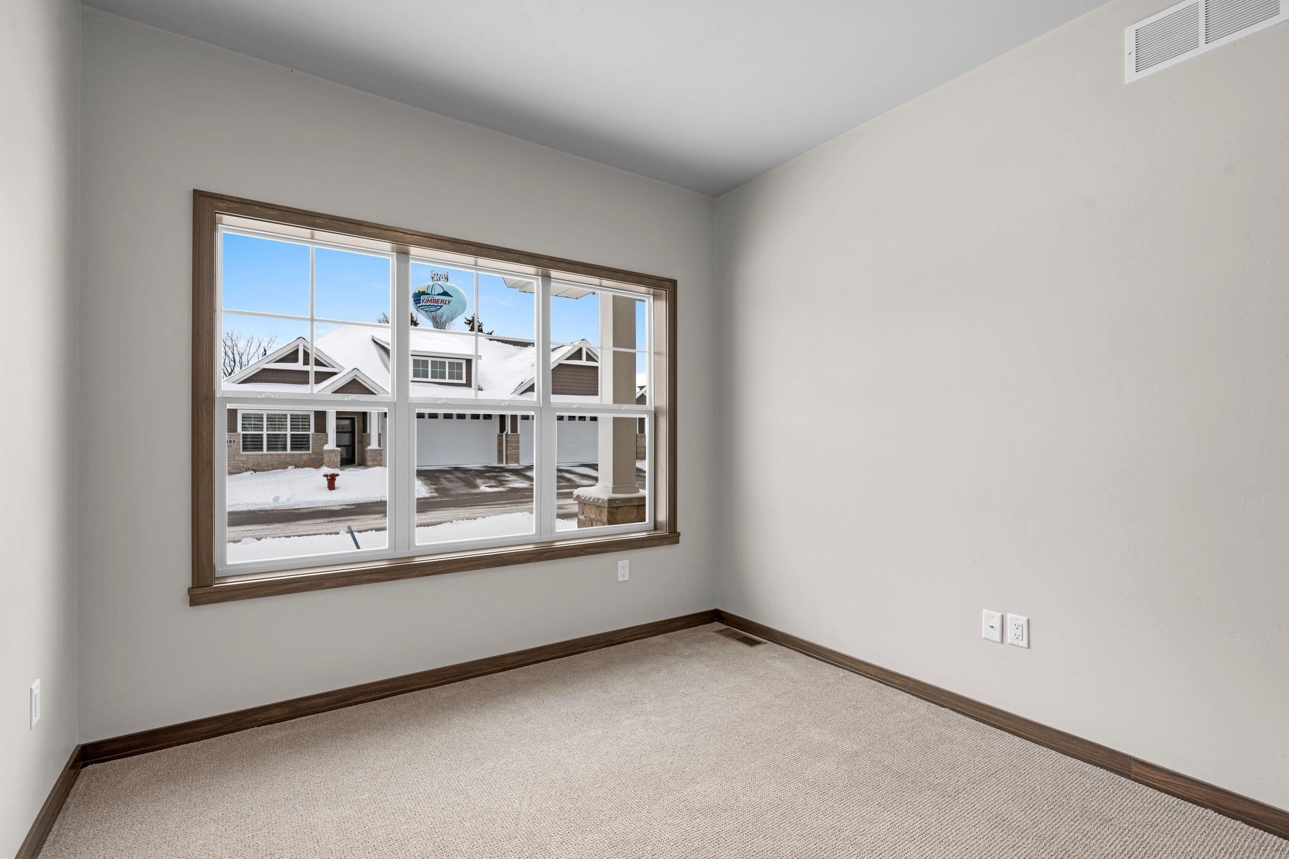 495 Papermill Circle. Kimberly, WI 54136