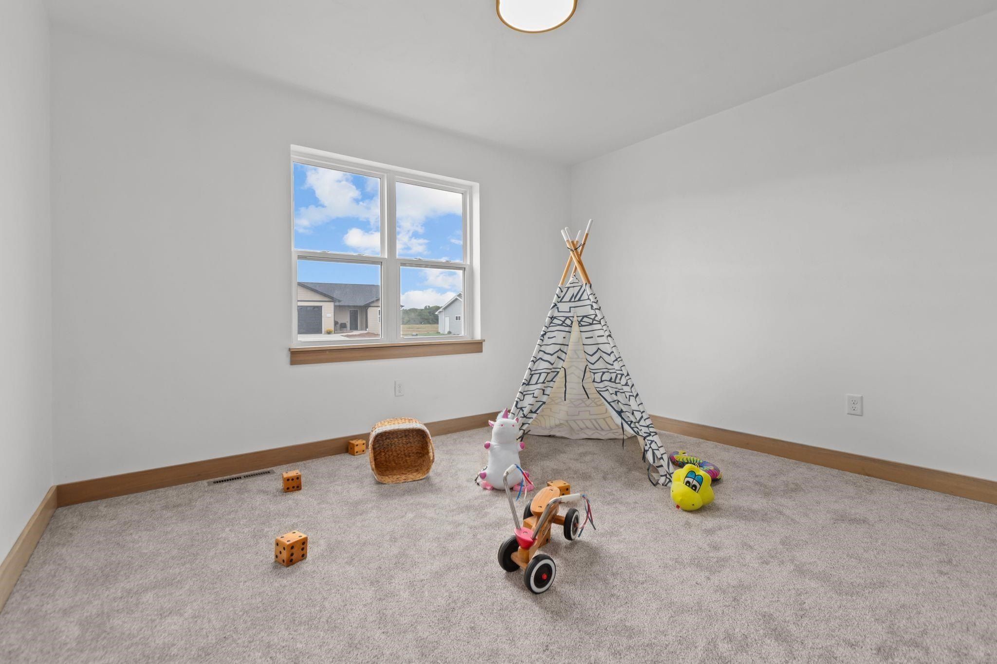 2050 White Dove Lane. Kaukauna, WI 54130