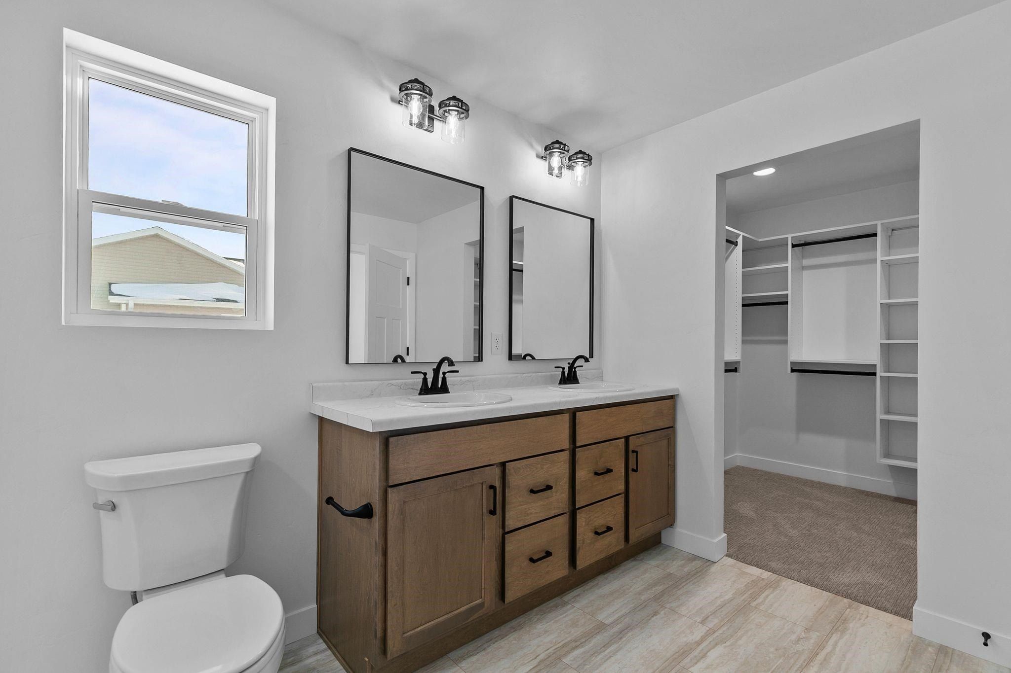 W5610 Tonys Way. Appleton, WI 54915