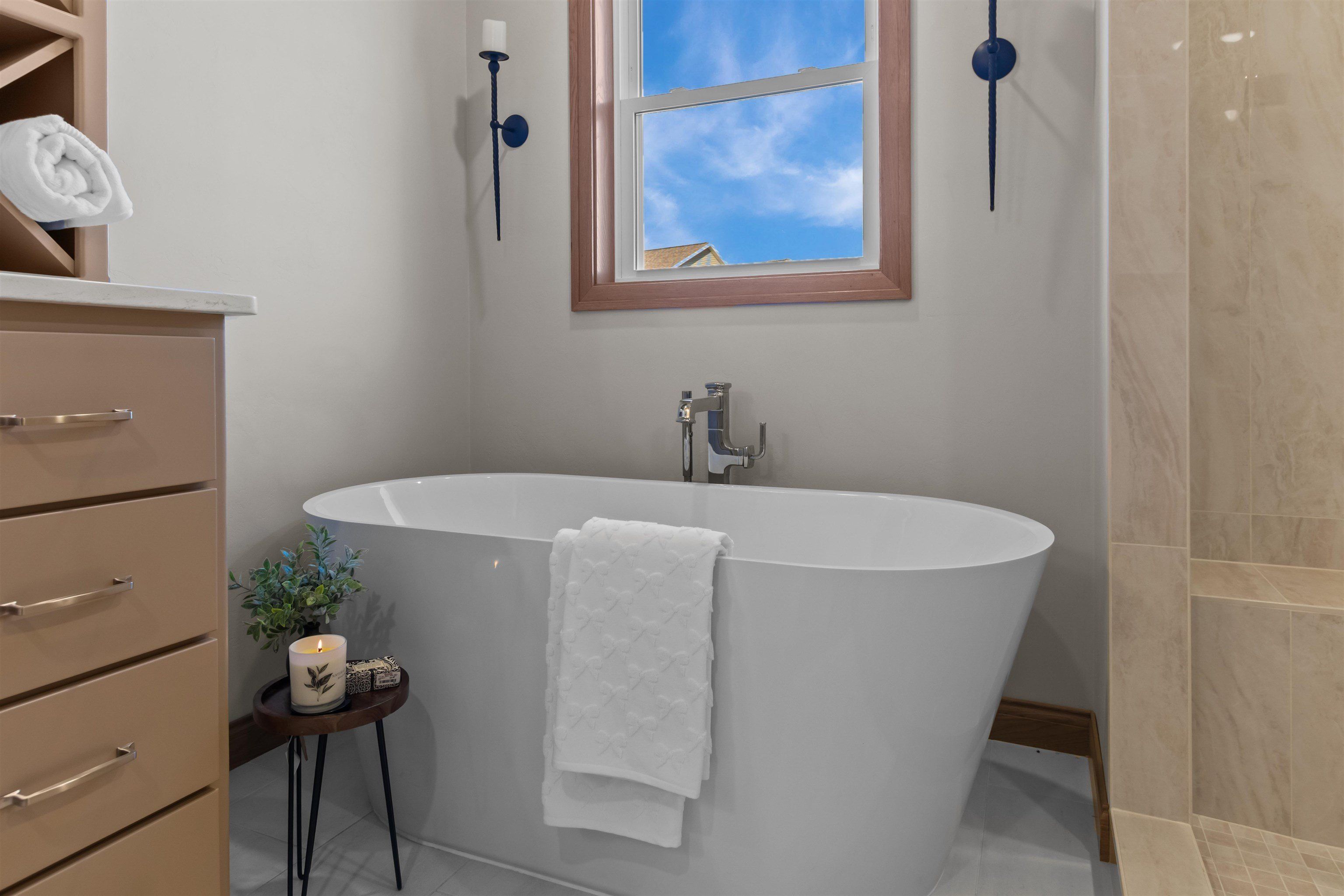 266 E Sweetwater Way. Appleton, WI 54913