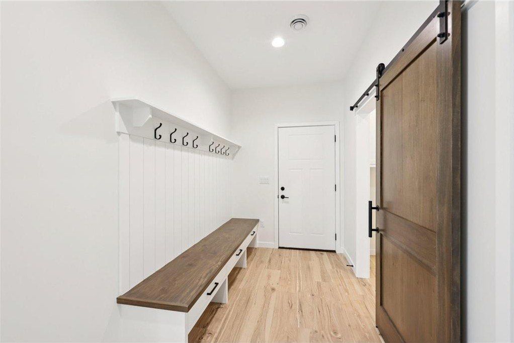 1625 Lake Ave. Luck, WI 54853