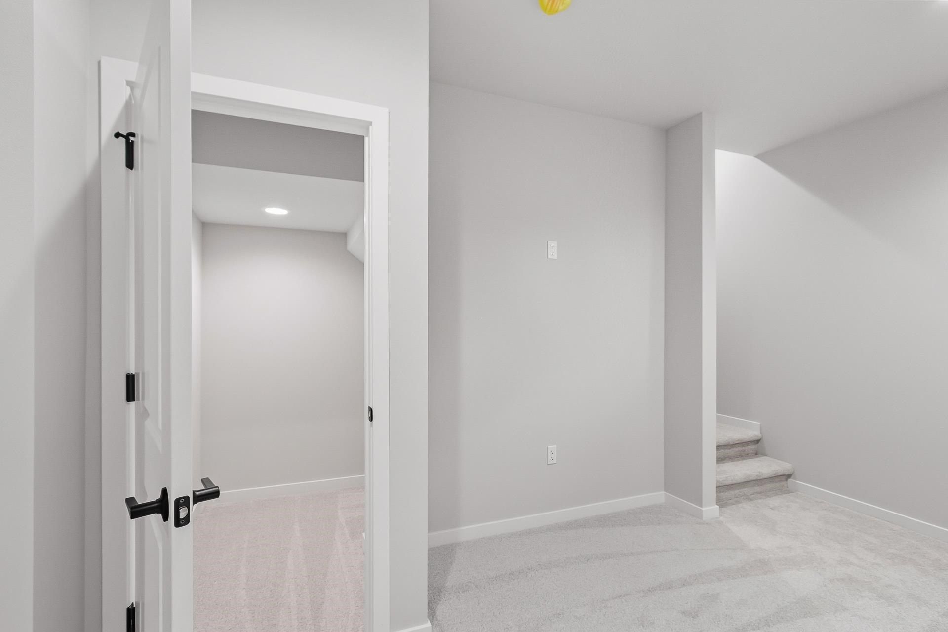 2811 Crinkle Root Drive. Fitchburg, WI 53711