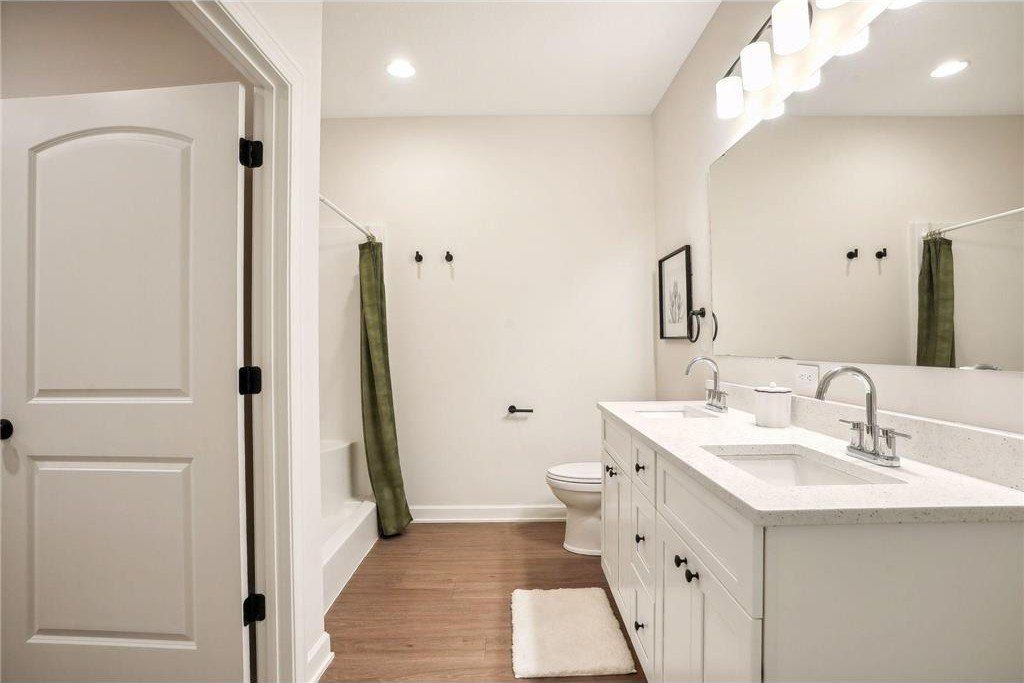 615 Field Point Street. Roberts, WI 54023