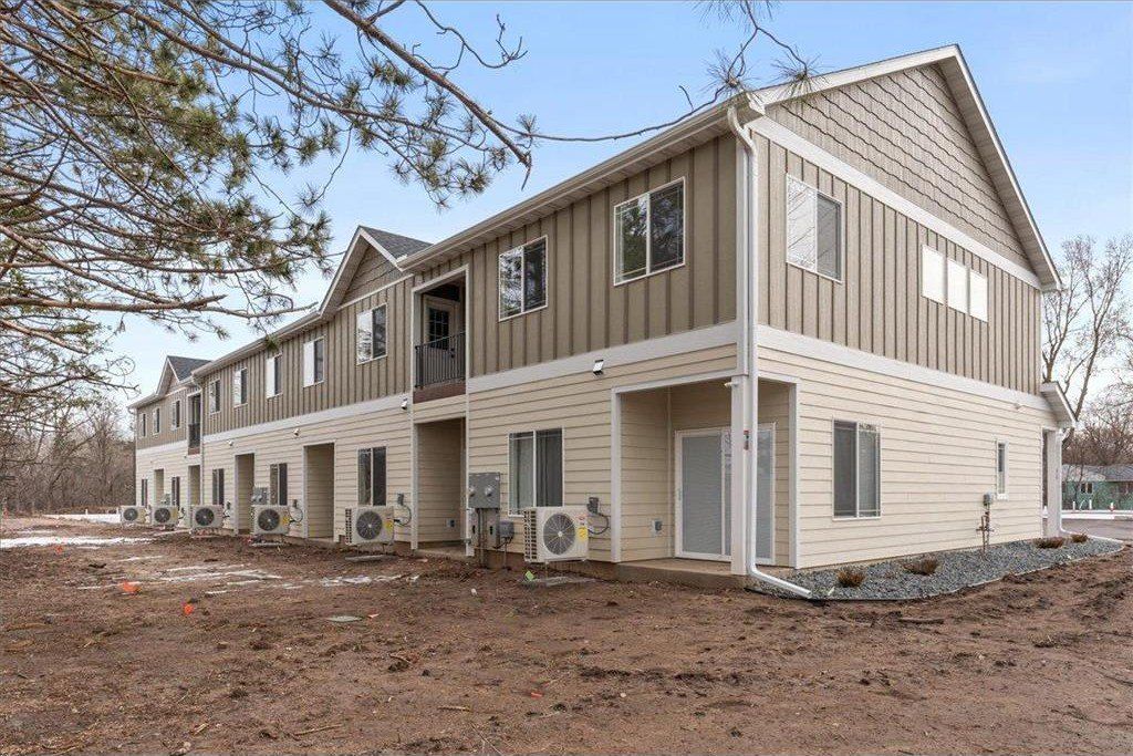 425 W 8Th Street. New Richmond, WI 54017