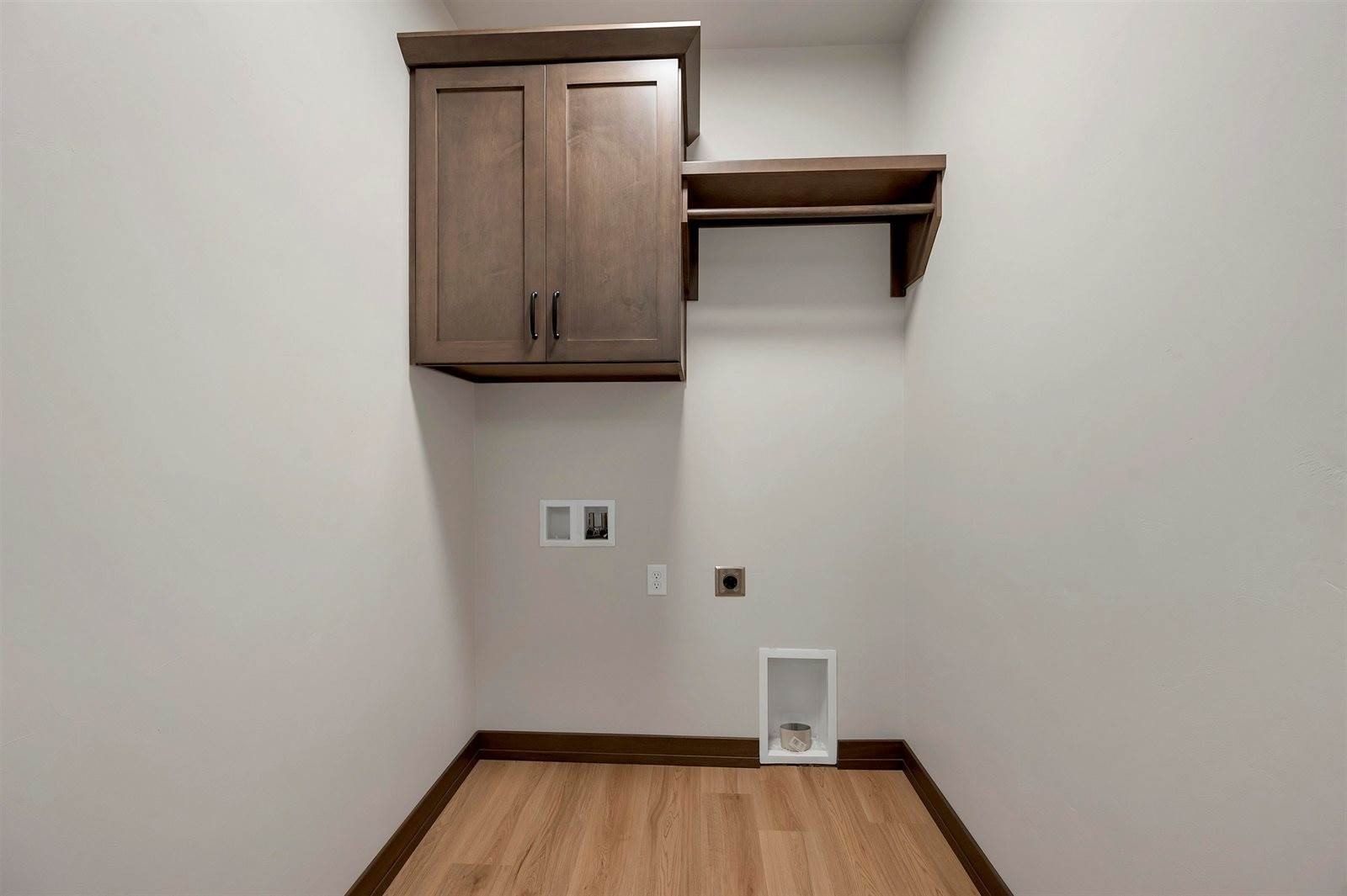 2362 Whispering Wind Lane. Green Bay, WI 54303