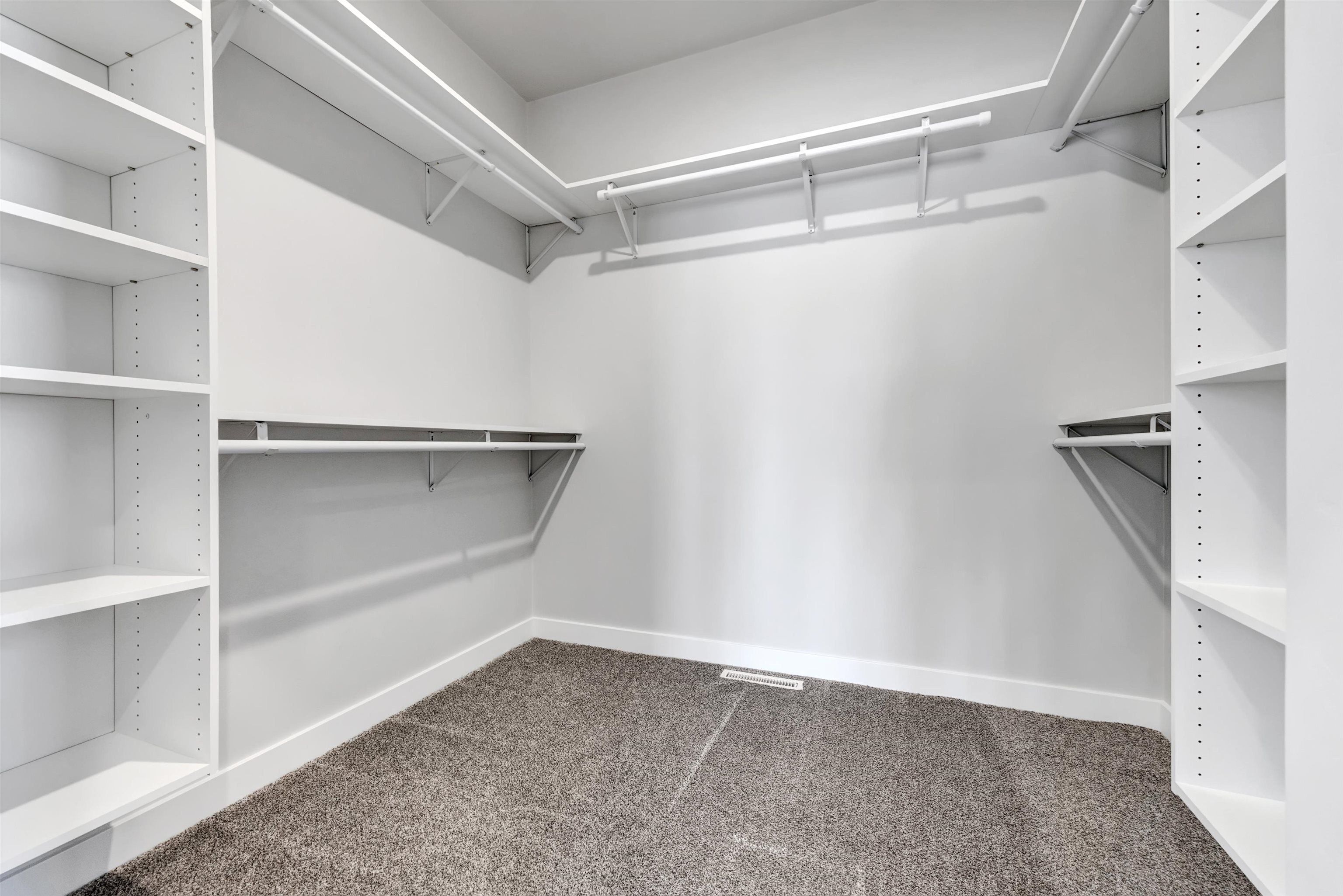 3698 Folkestone Drive. Green Bay, WI 54313