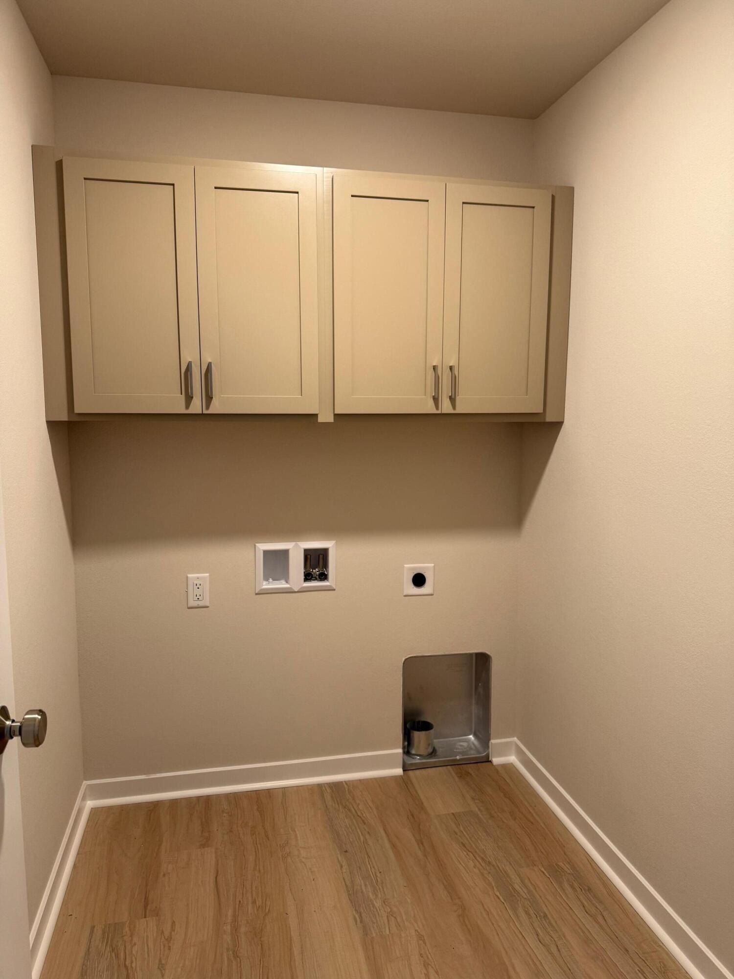 W219n16267 Primrose Ct. Jackson, WI 53037