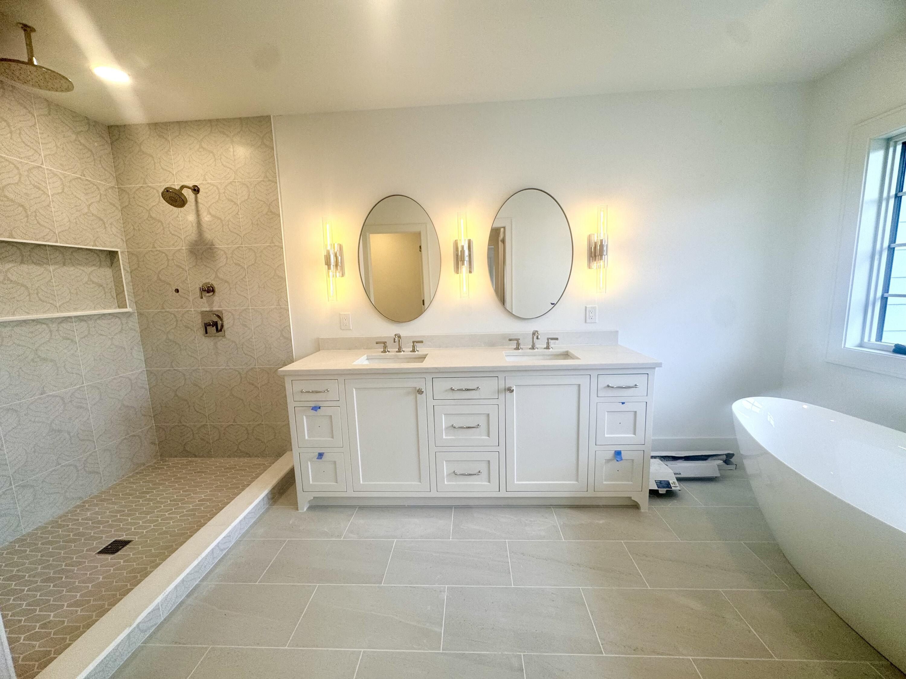 4840 N Larkin St. Whitefish Bay, WI 53217