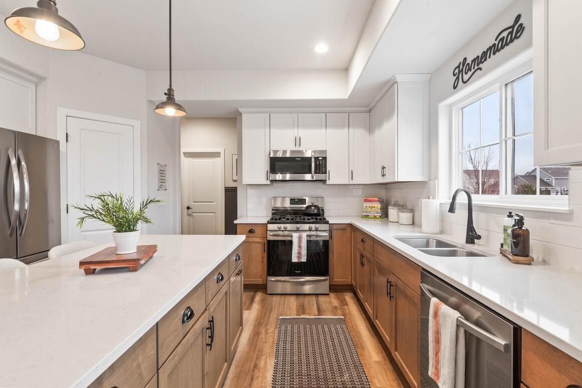 1331 Bluestem Trl. Oconomowoc, WI 53066