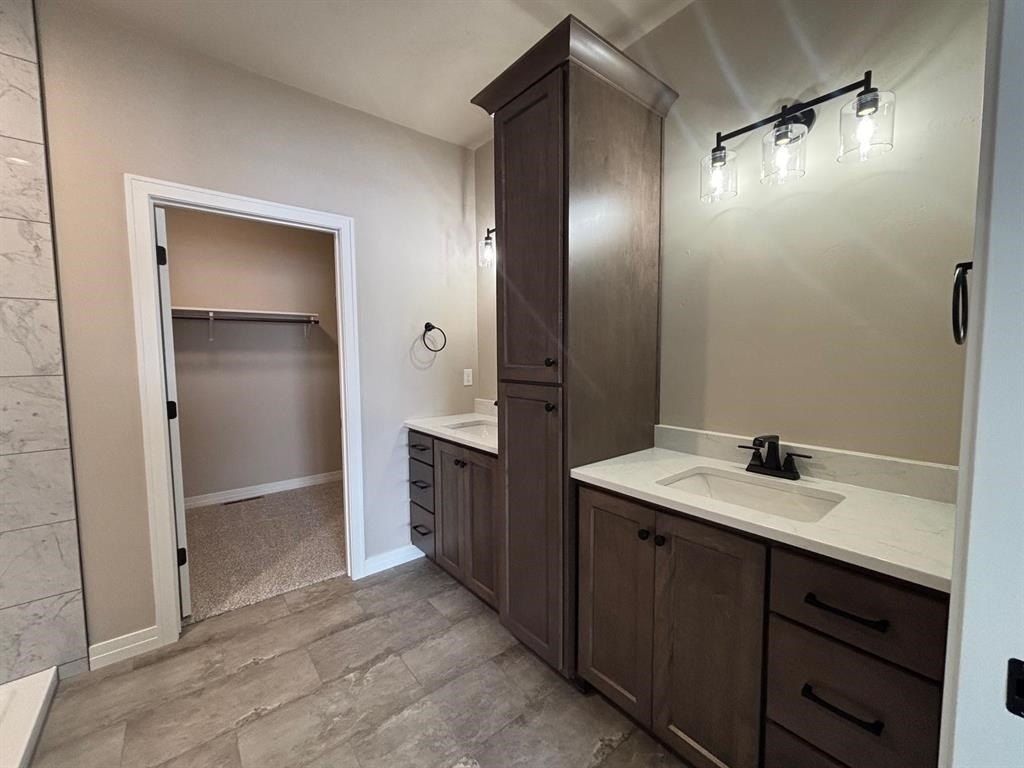 1282 Autumn Field Lane. De Pere, WI 54115