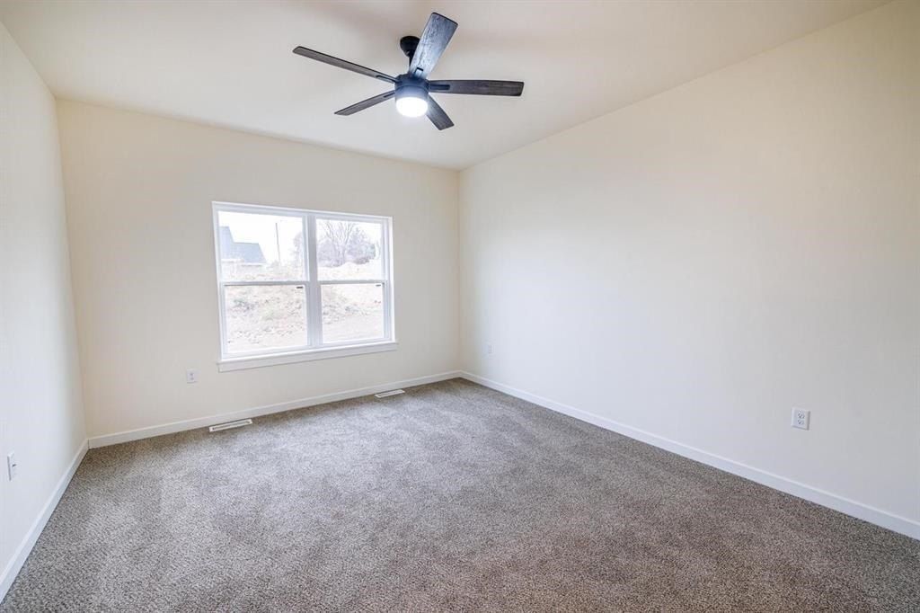 209 Stonehill Court. Ripon, WI 54971