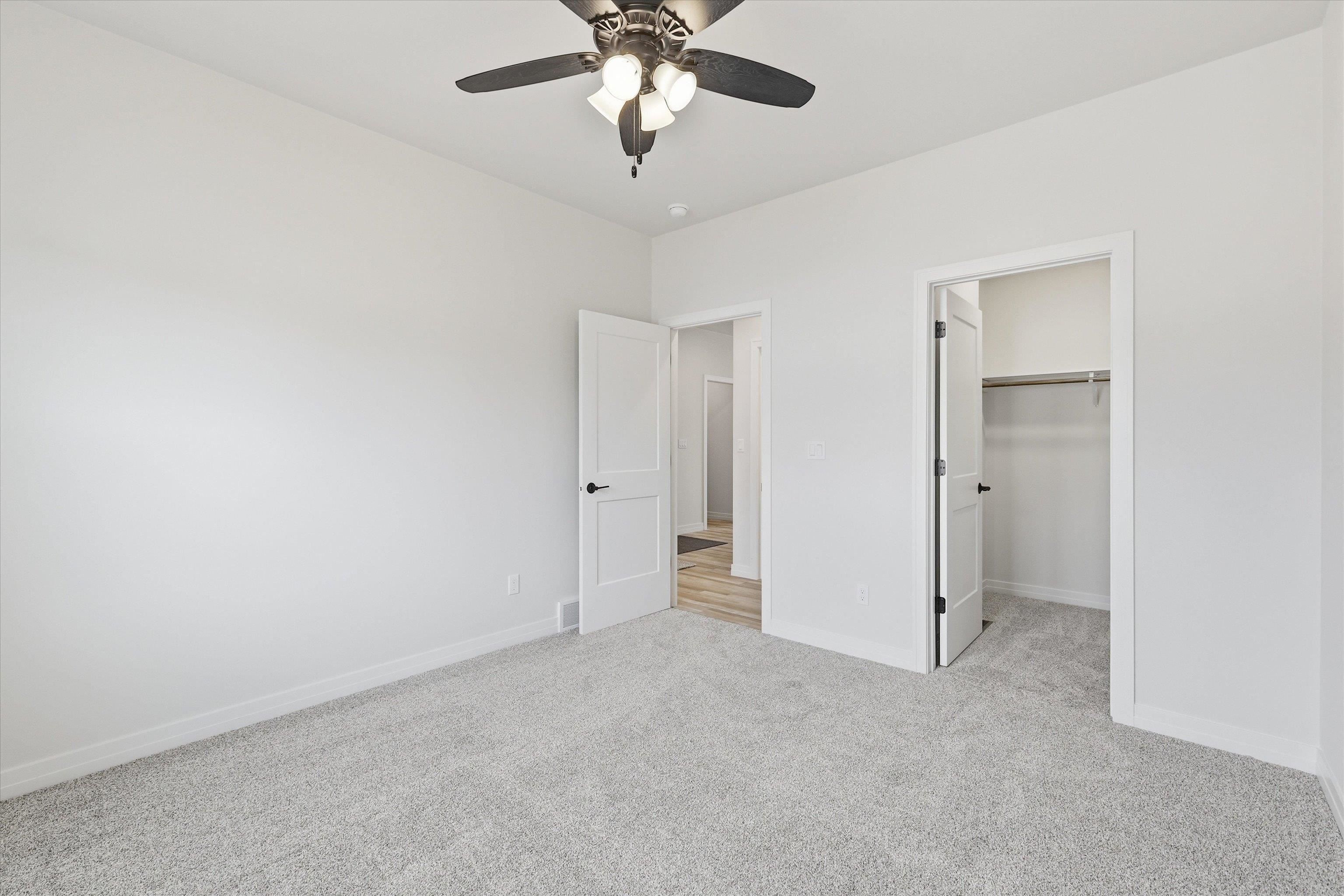 1272 Autumn Field Lane. De Pere, WI 54115