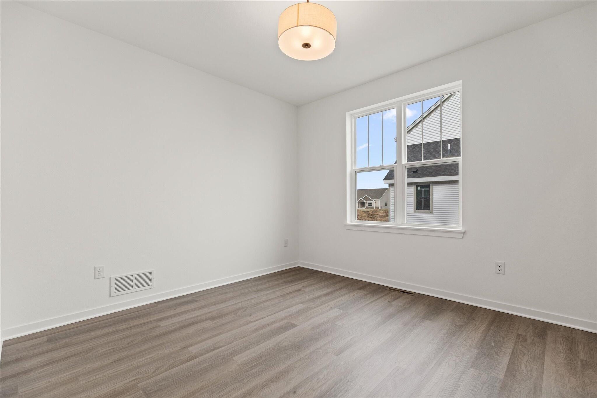 1746 Whalen Dr. Oconomowoc, WI 53066