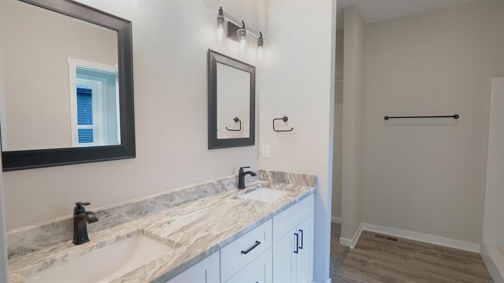 405 Ridge Court. Orfordville, WI 53576