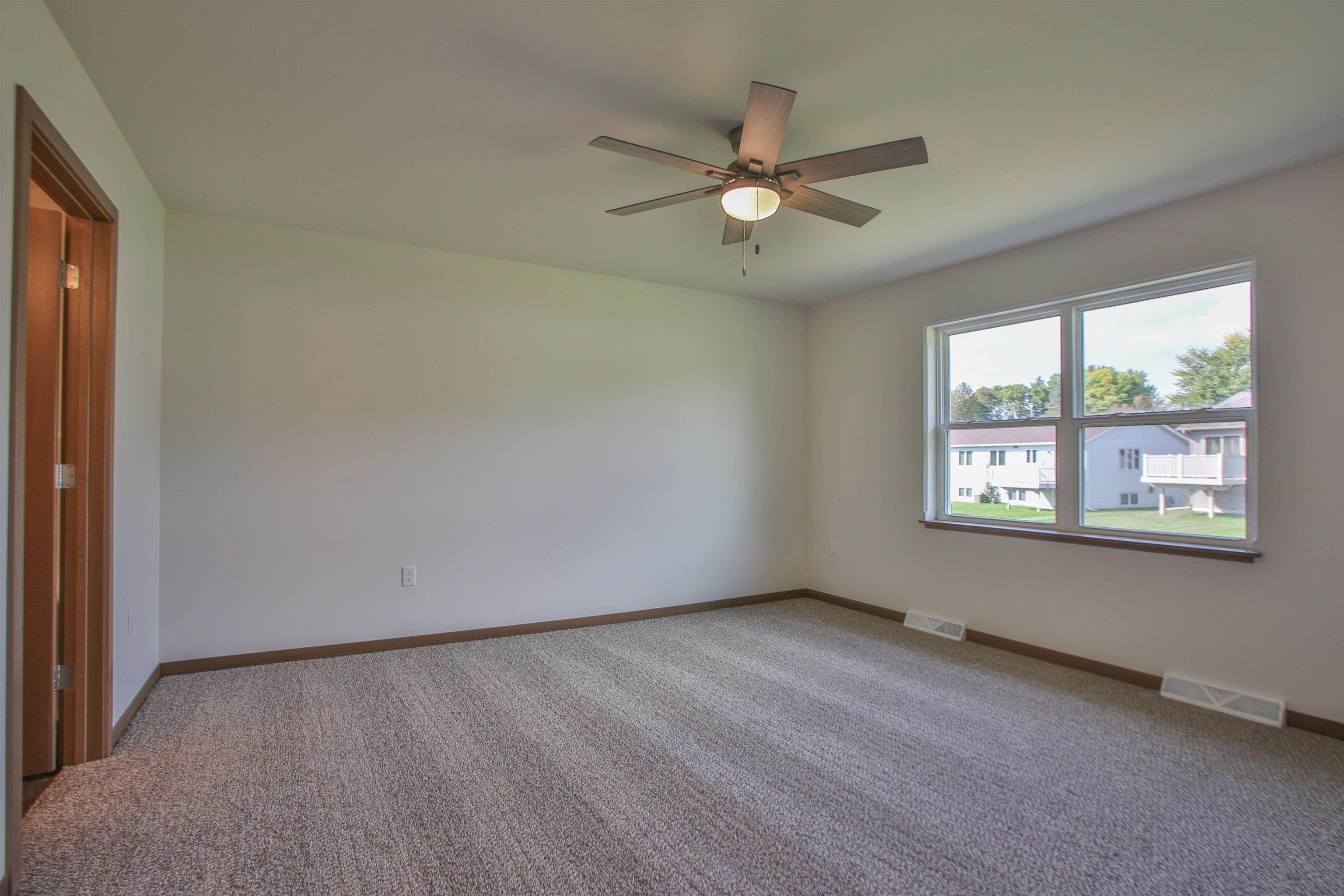 770 Morning Star Lane. Plover, WI 54467
