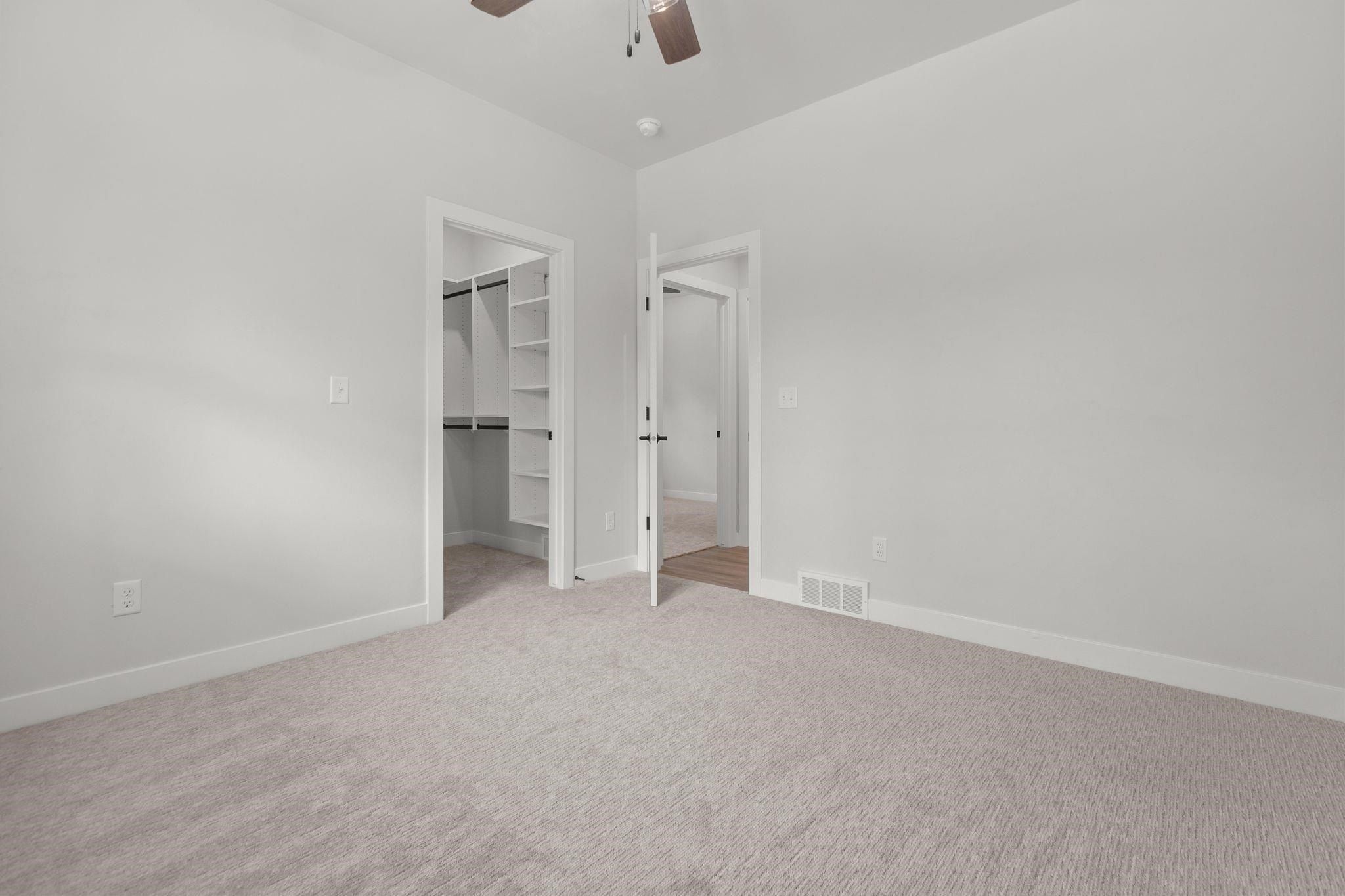 W5995 Woodland Road. Menasha, WI 54952
