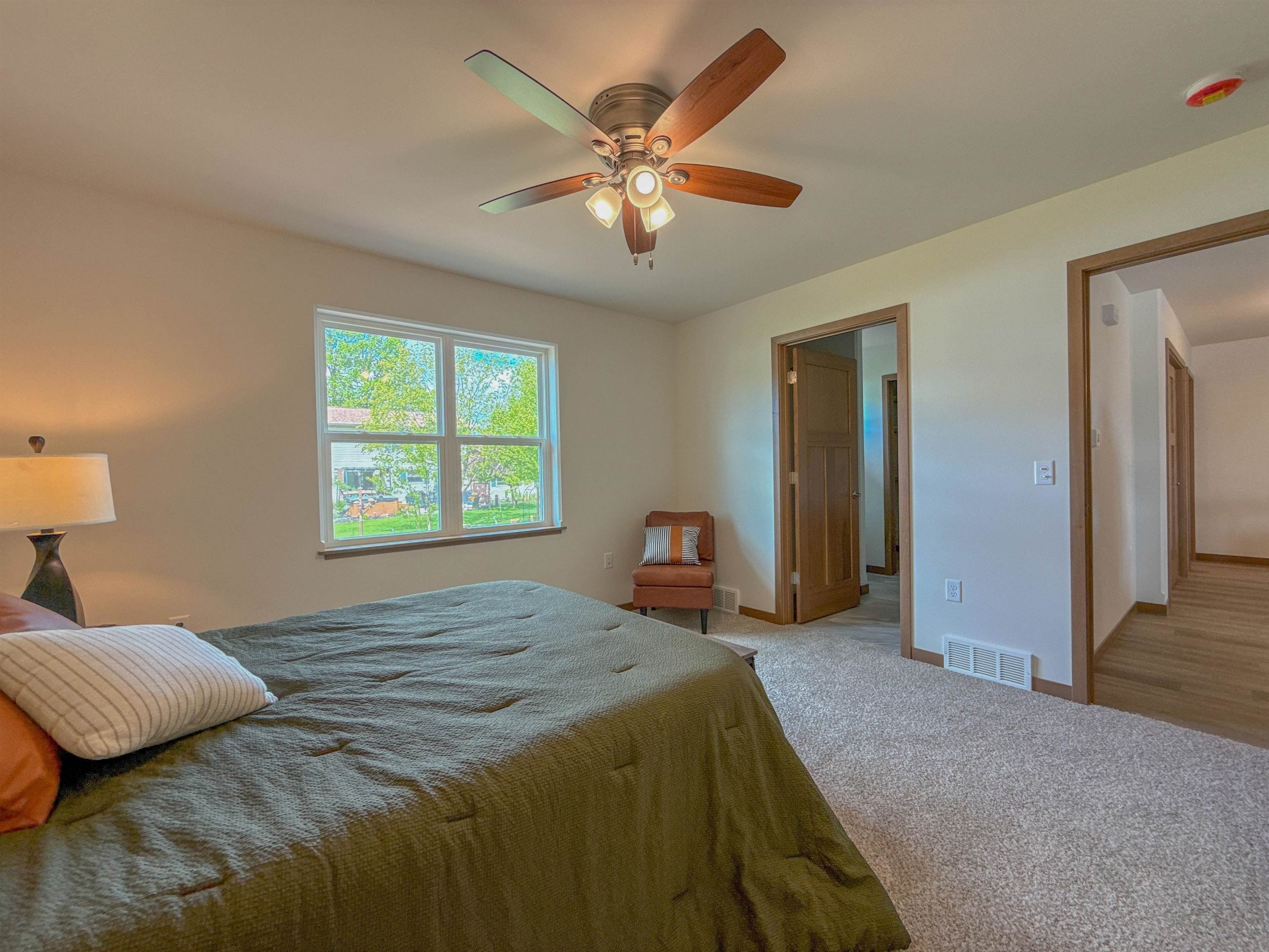 890 Morning Star Lane. Plover, WI 54467