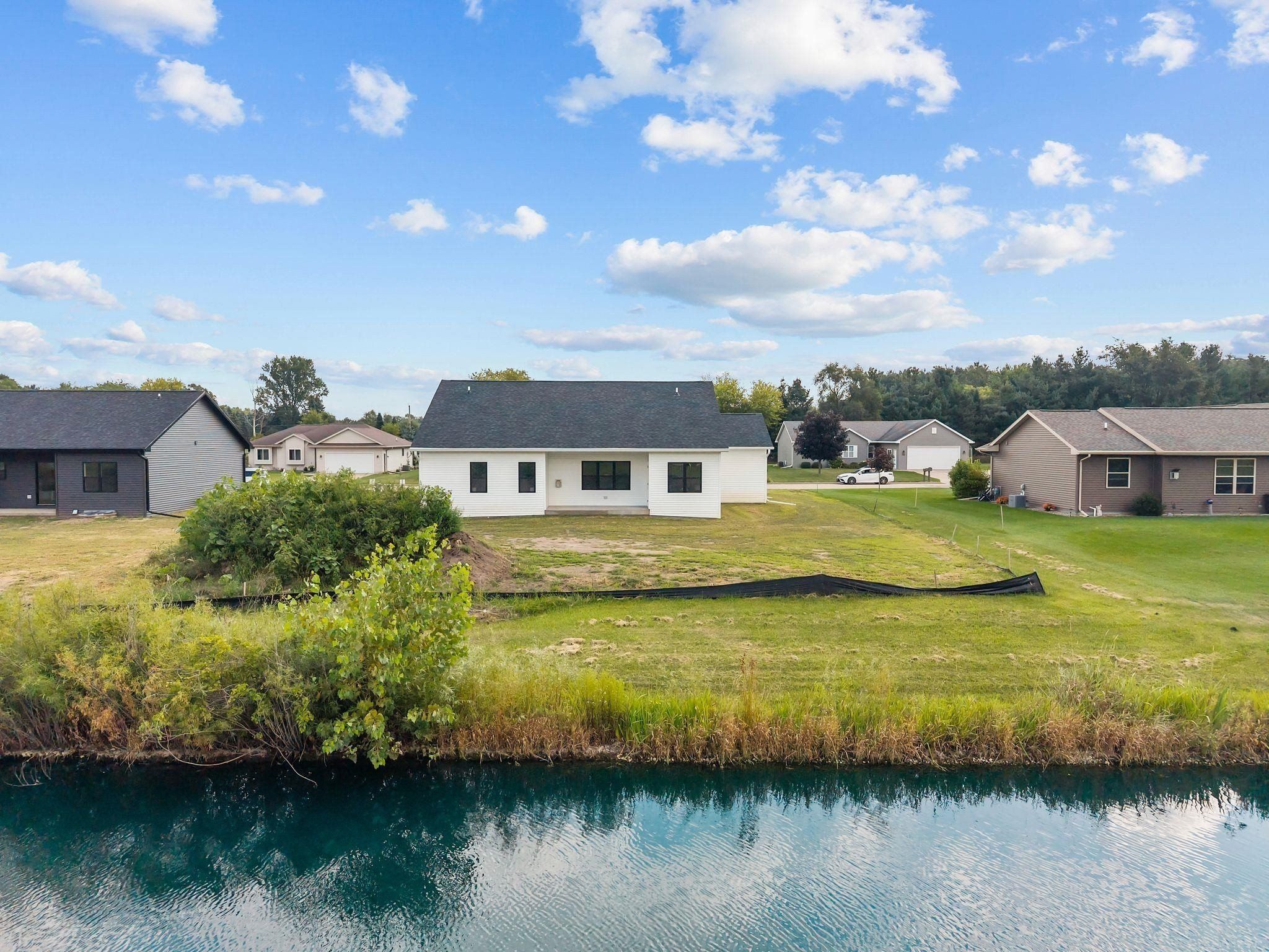 275 Jasmine Drive. Berlin, WI 54923
