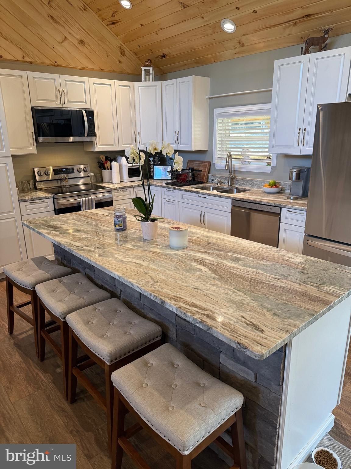 3291 Grassy Ridge Road. Mount Storm, WV 26739