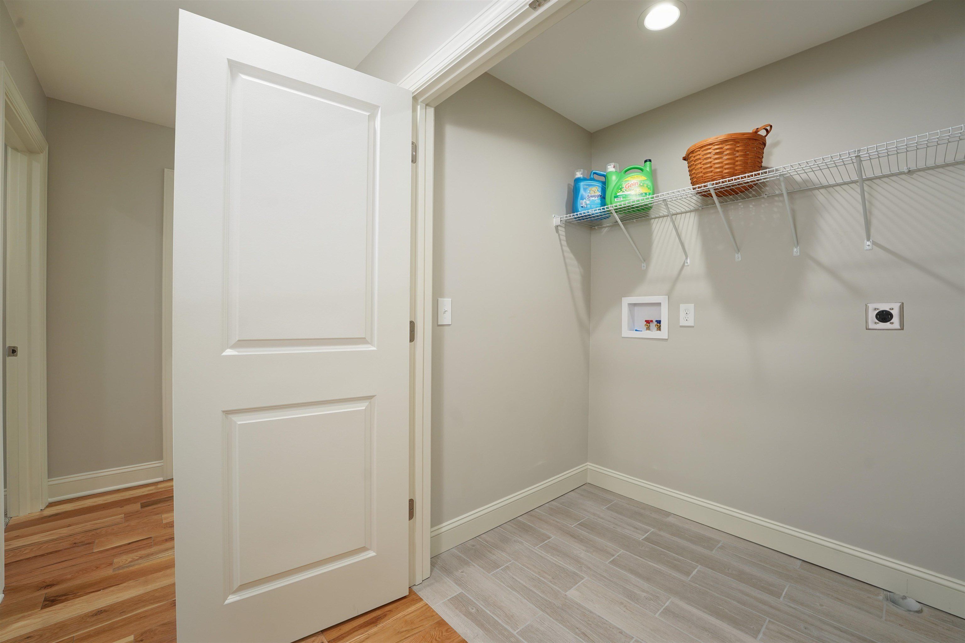 43 Jordon Drive. Winfield, WV 25213