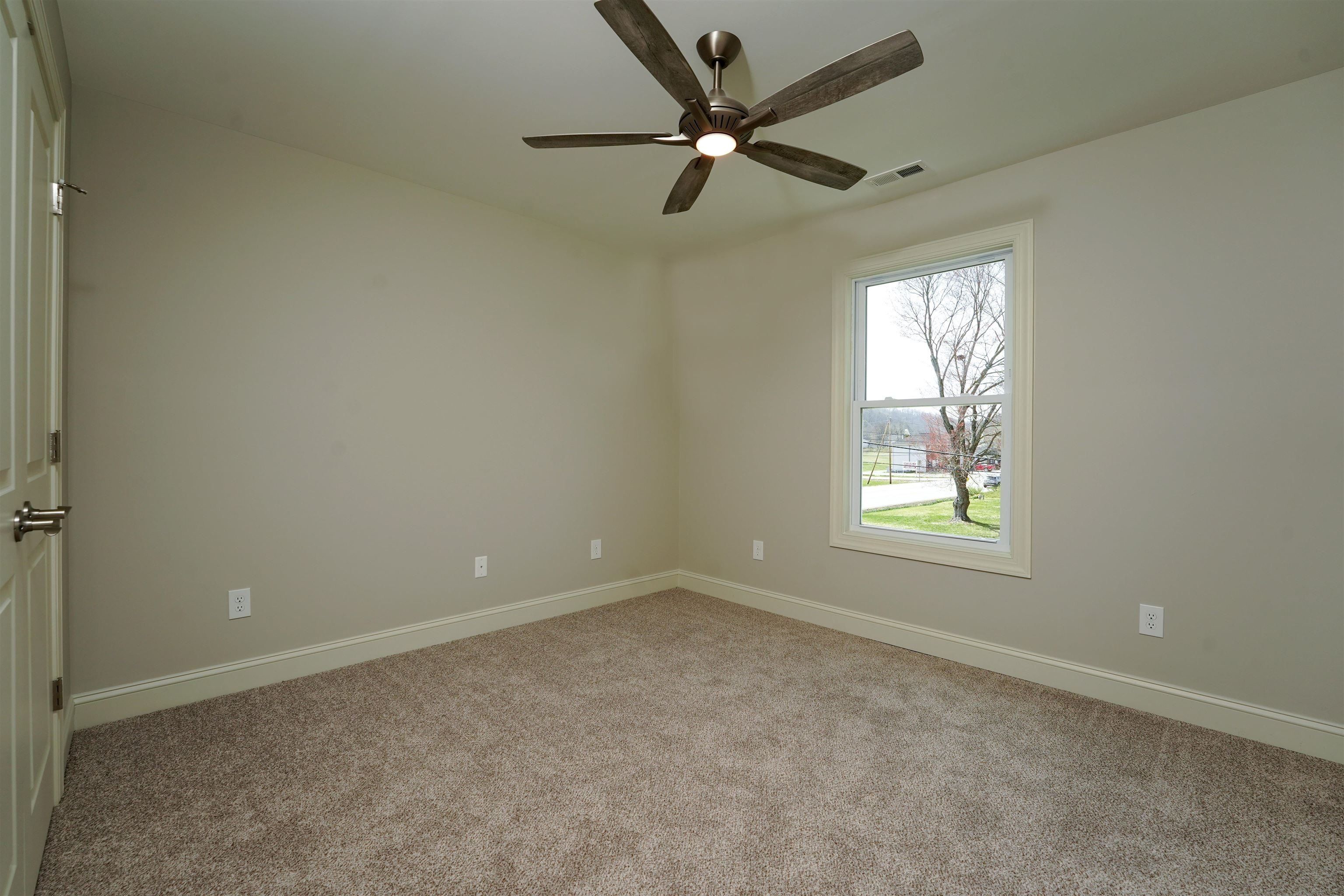 41 Jordon Drive. Winfield, WV 25213