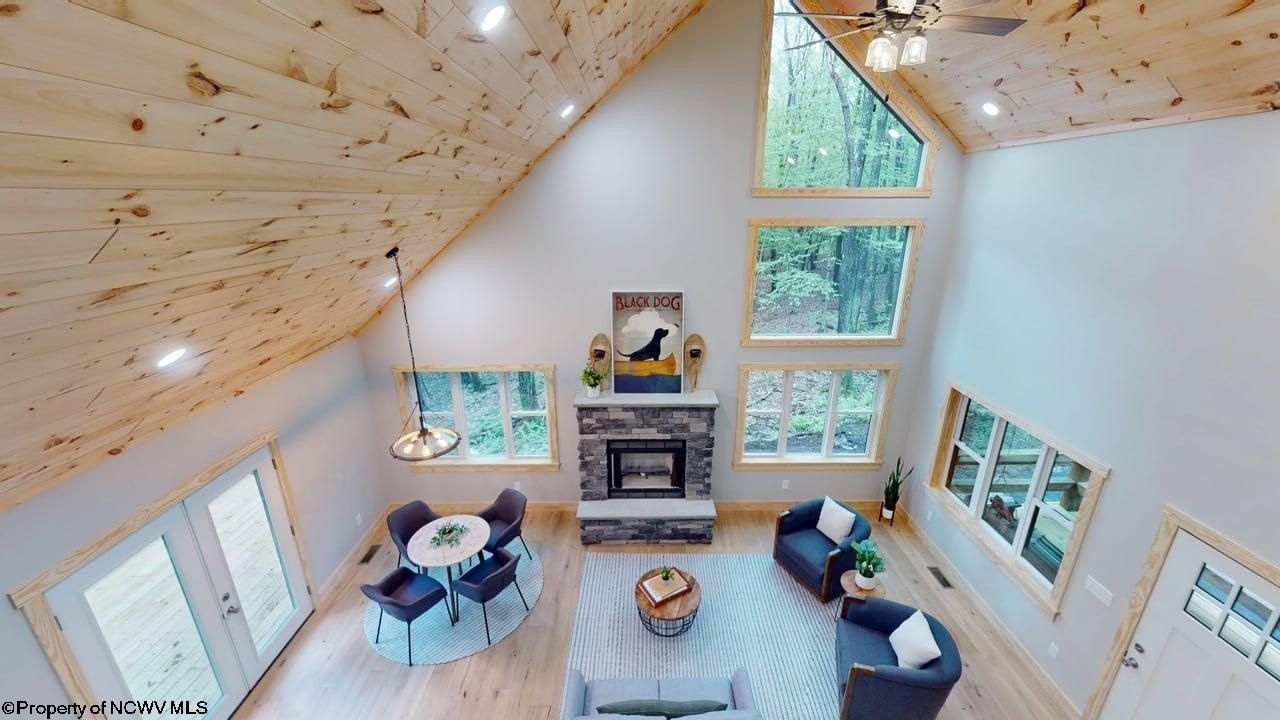 80 Beebalm Court. Terra Alta, WV 26764