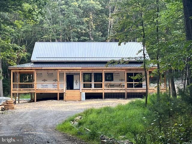 606 Evergreen Farms Drive. Wardensville, WV 26851