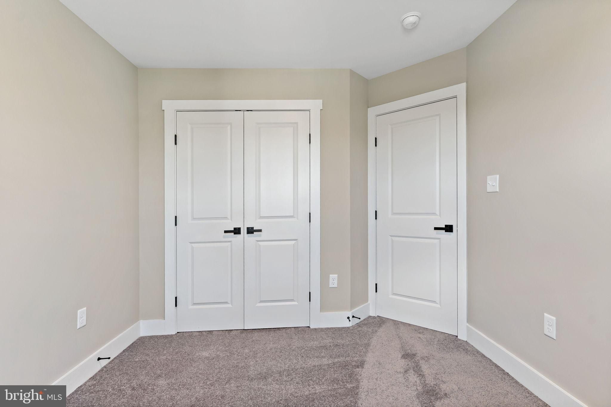 412 E 7Th Avenue. Ranson, WV 25438