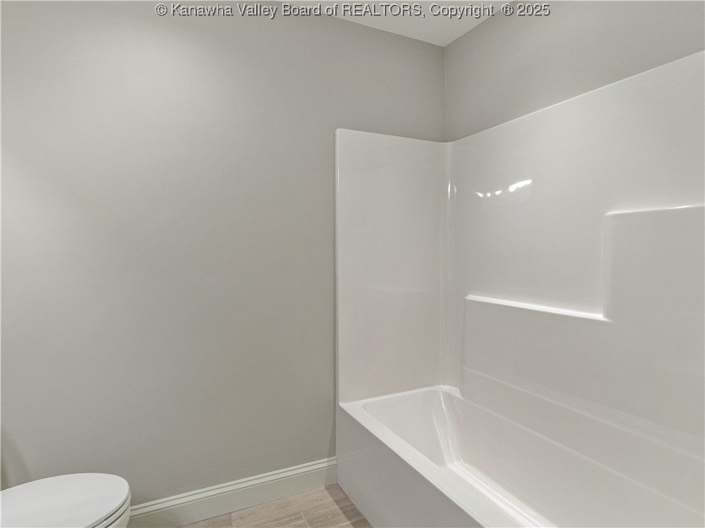 53 Jordon Drive. Winfield, WV 25213