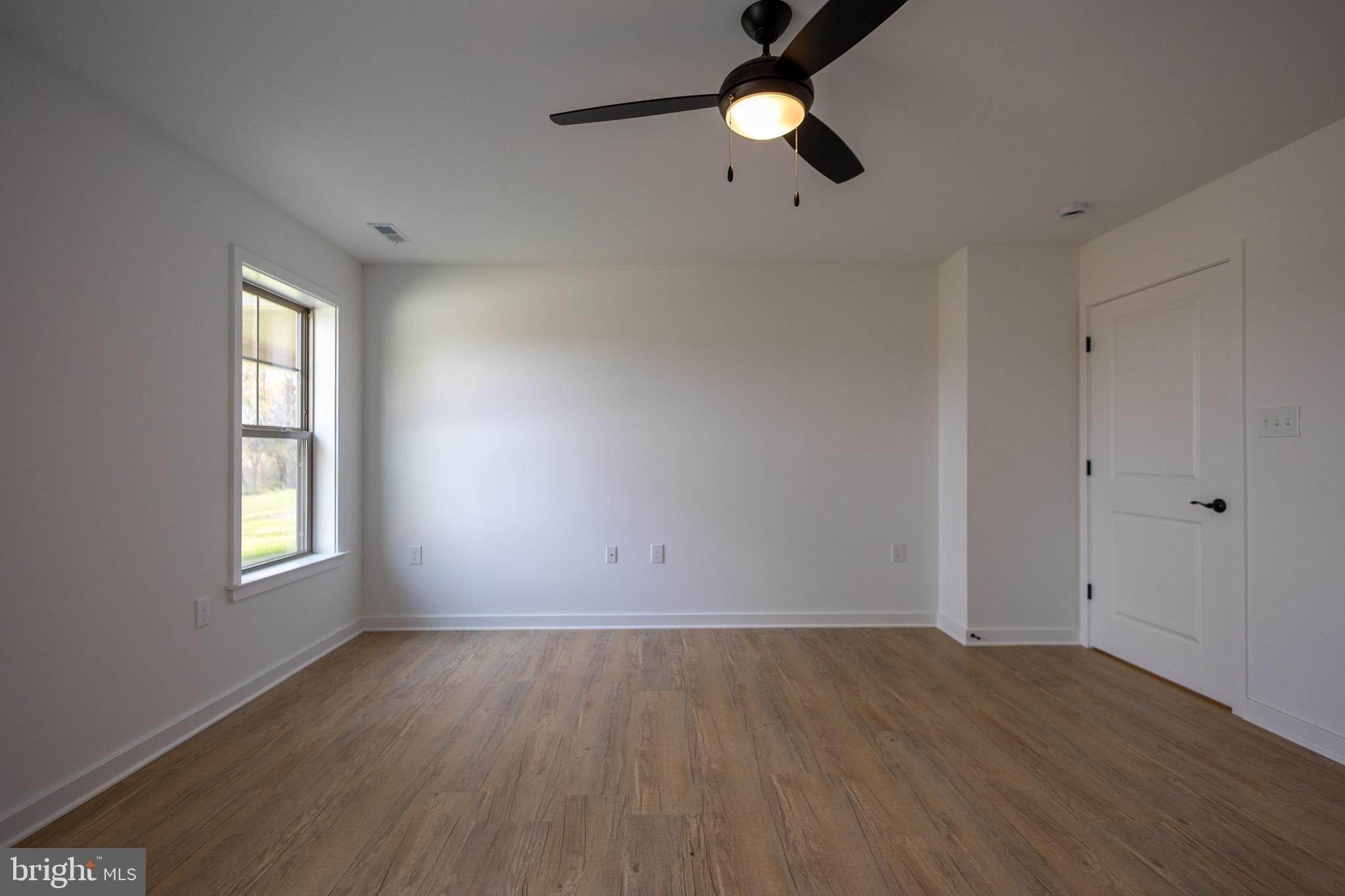 85 Grainfield Court. Martinsburg, WV 25404